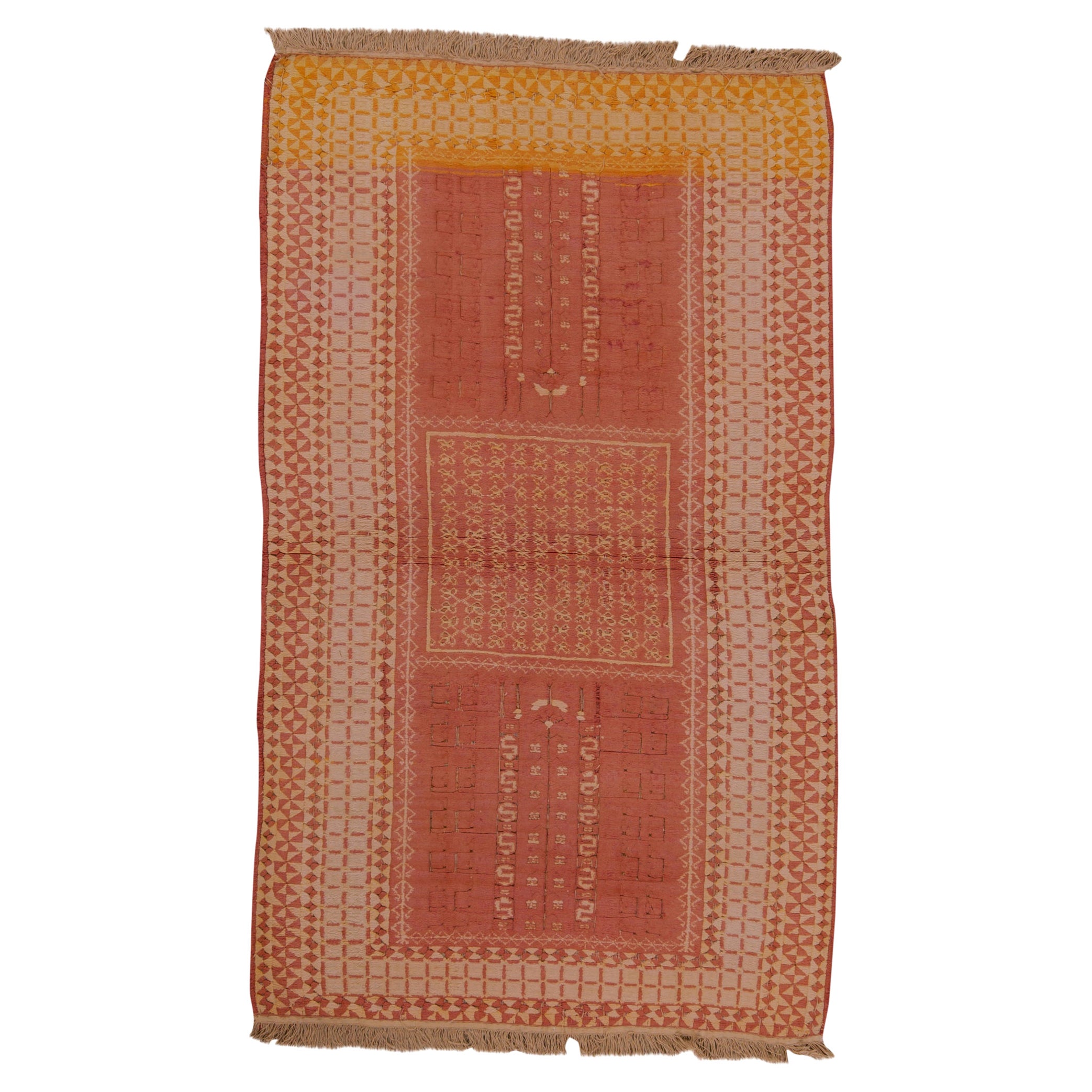 Agra antique