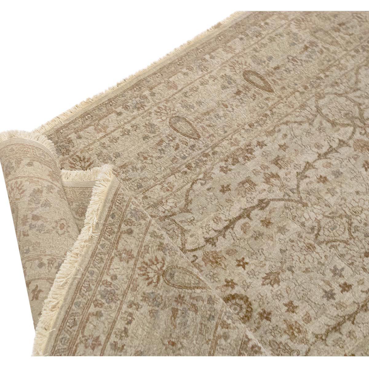 Indian Traditional Handwoven Luxury Hadji Jalili Tabriz Beige / Beige For Sale