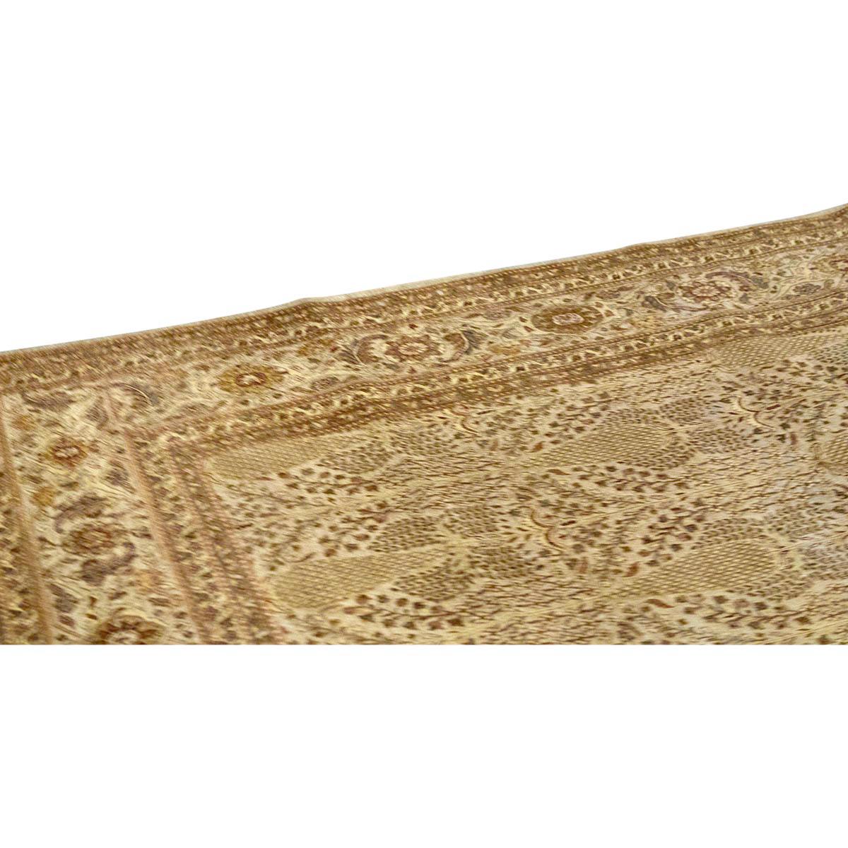 Indian Traditional Handwoven Luxury Hadji Jalili Tabriz Beige / Beige For Sale