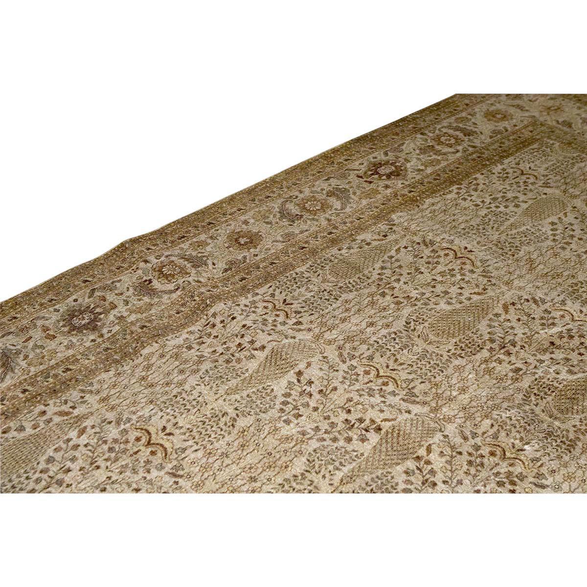 Hand-Knotted Traditional Handwoven Luxury Hadji Jalili Tabriz Beige / Beige For Sale