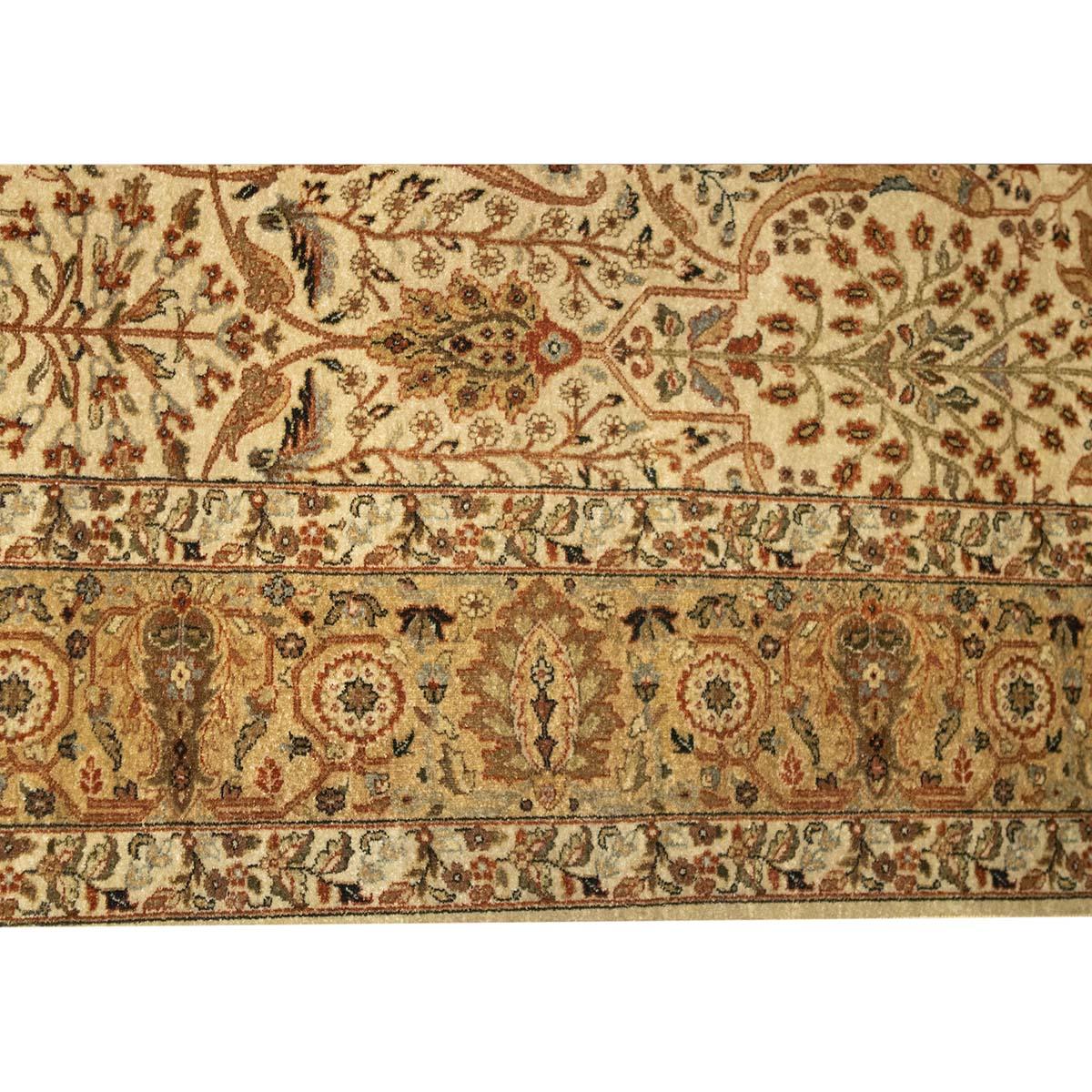 Traditioneller handgewebter luxuriöser Hadji-Jalili-Tabriz in Beige / Gold (Handgeknüpft) im Angebot