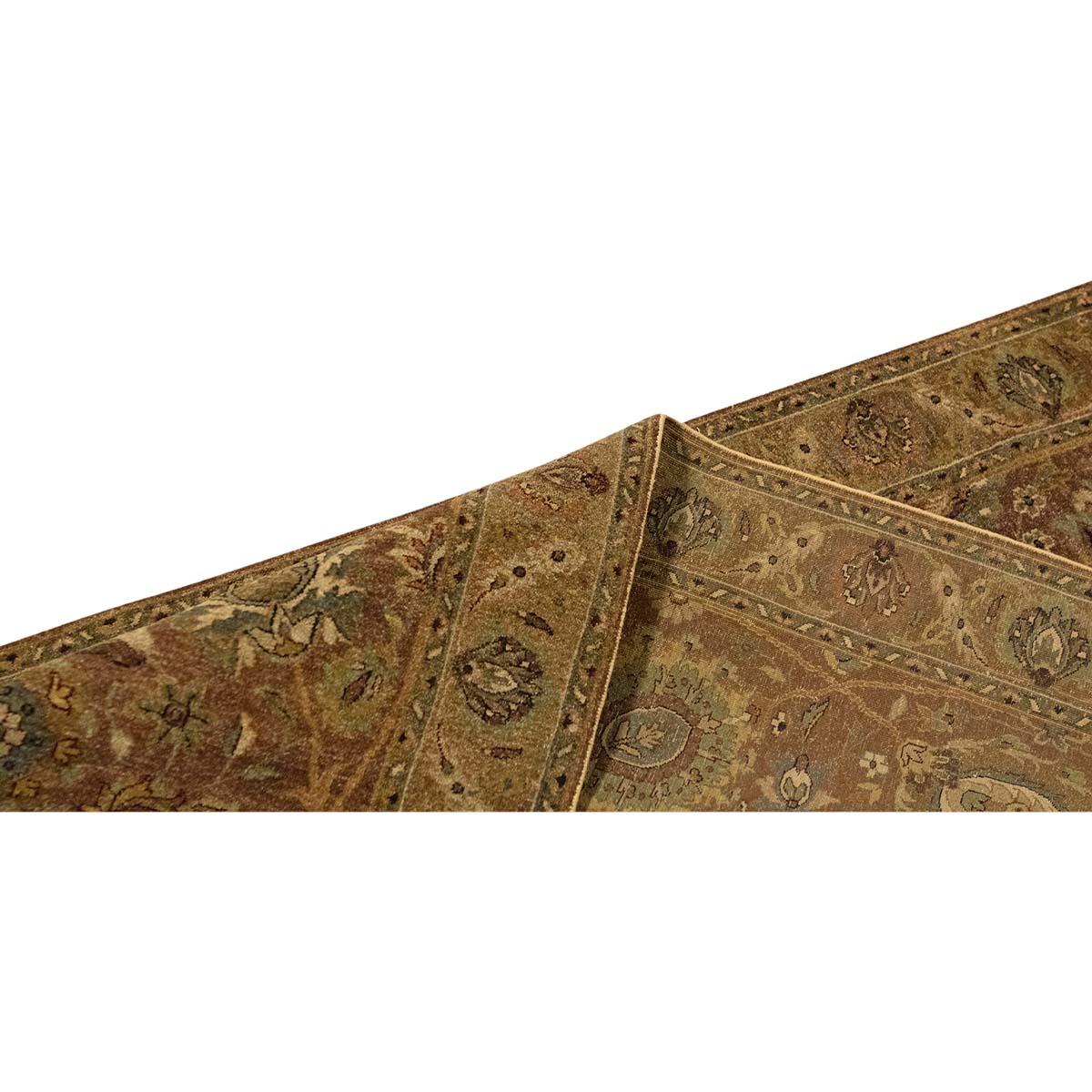 Traditioneller handgewebter luxuriöser Hadji-Jalili-Tabriz in Braun/Braun (Handgeknüpft) im Angebot