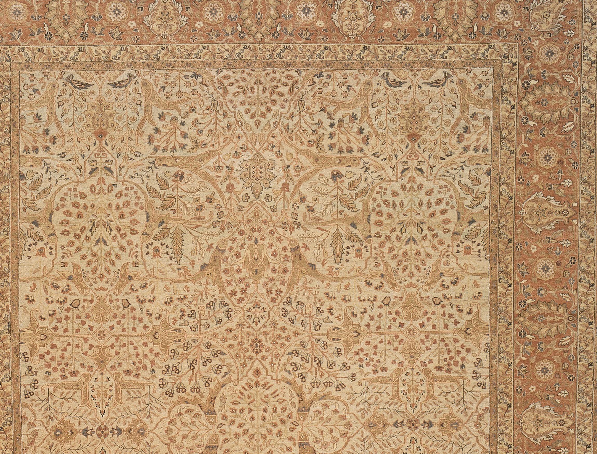 I laboratori Hadji Jalili erano famosi in tutto il mondo per la produzione di impeccabili tappeti di Tabriz durante l'ultima parte del XIX secolo e il primo quarto del XX secolo (1880-1915). Un tempo situati a Tabriz (Persia nord-occidentale),