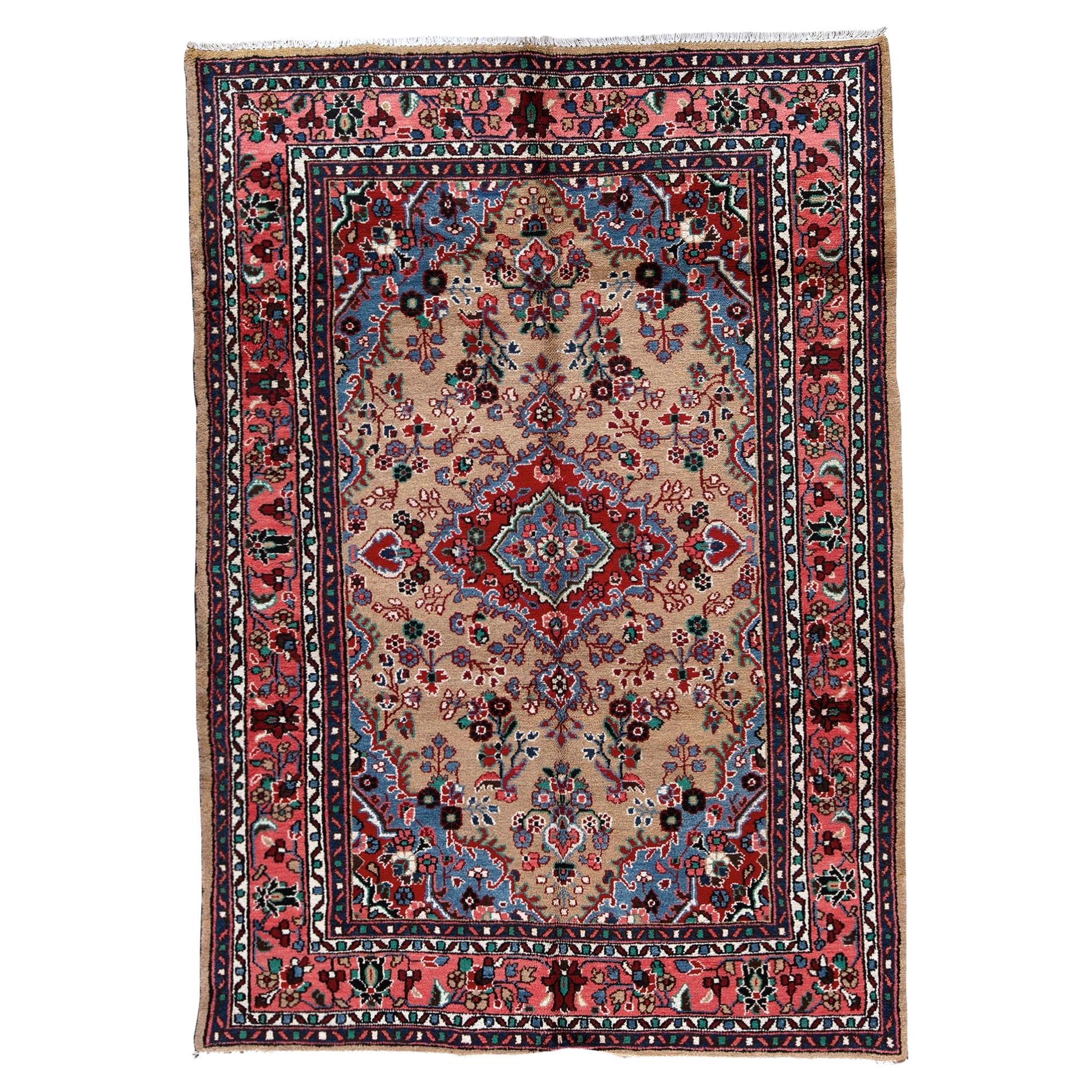 Traditional Handwoven Luxury Wool Semi Antique Beige / Red Rug For Sale