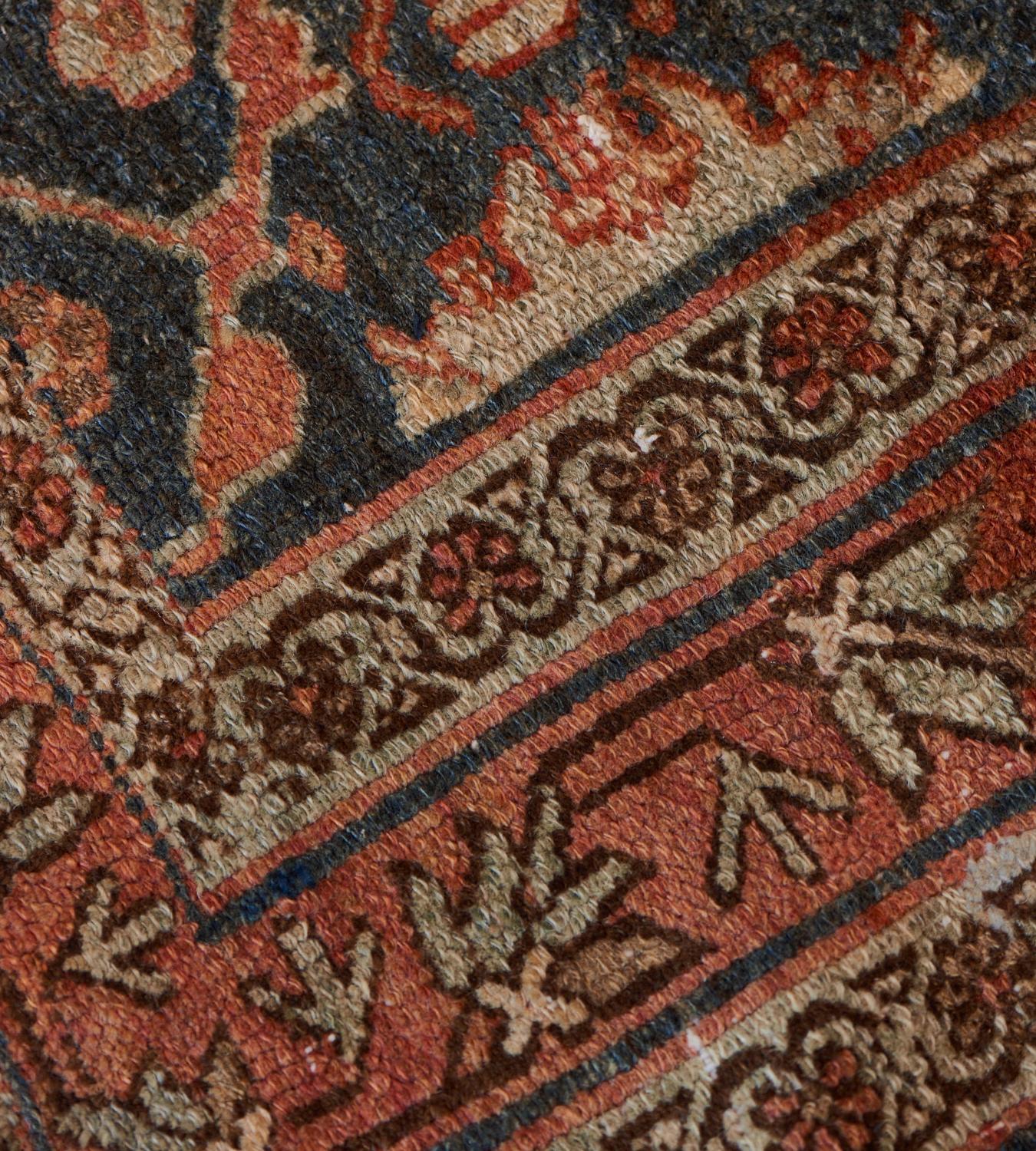 20th Century Traditional Handwoven Persian Malayer Rug For Sale