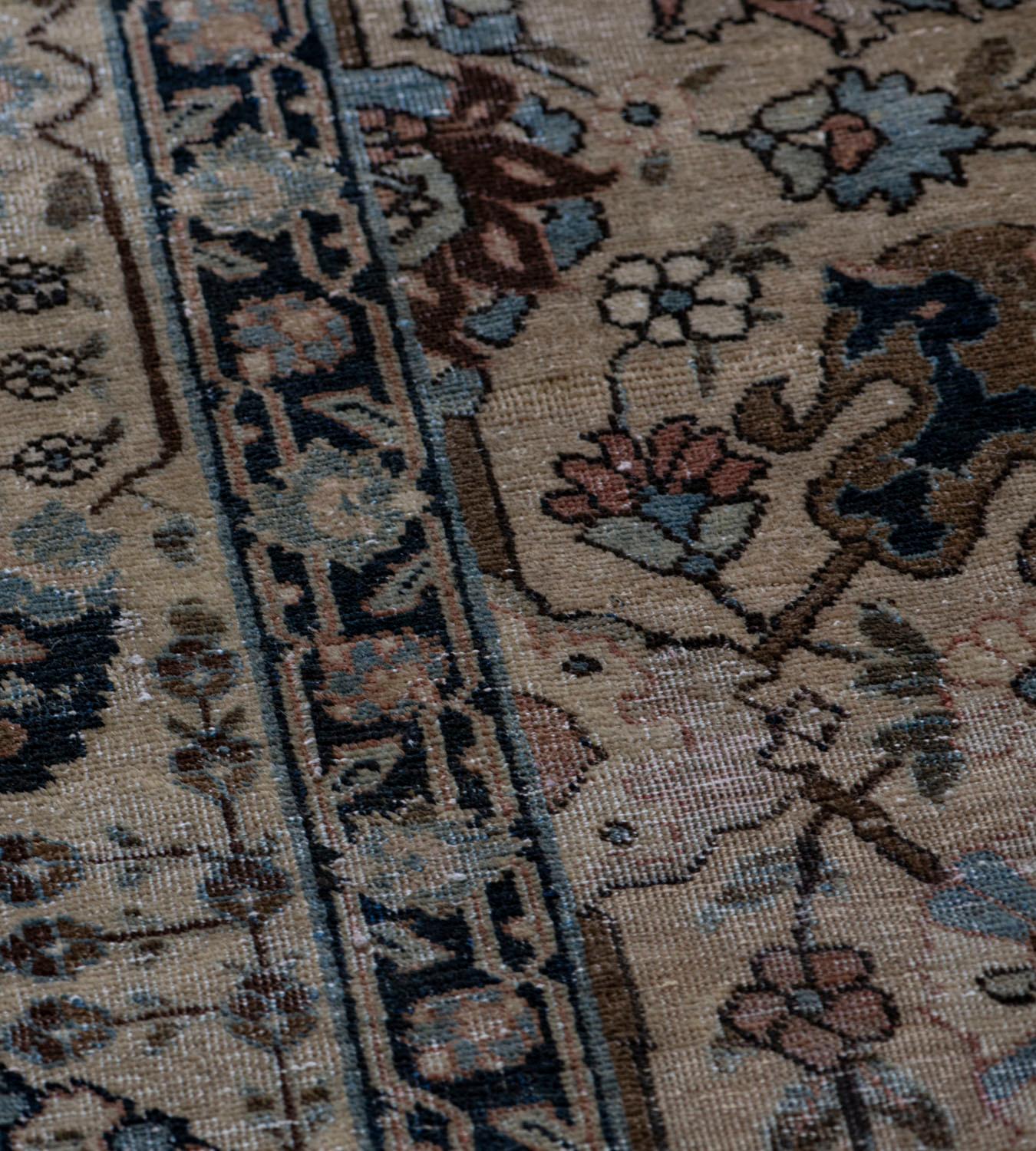 Traditional Handwoven Tabriz Persian Wool Rug, circa 1900 In Good Condition For Sale In West Hollywood, CA