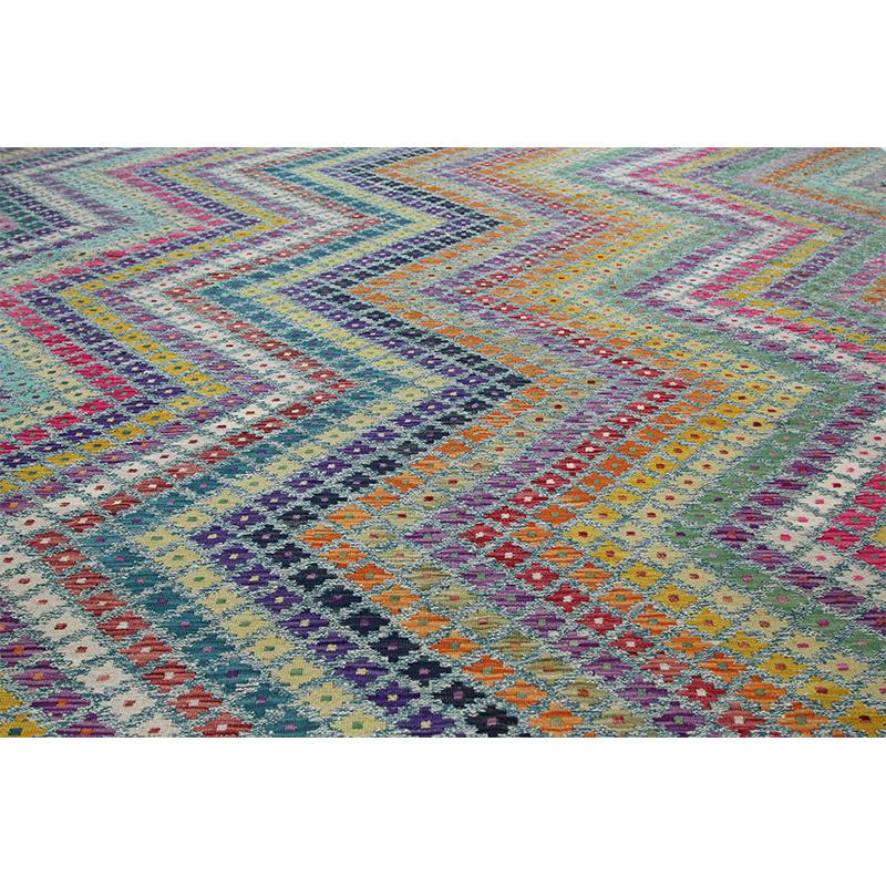 Wool Traditional Handwoven Turkish Kilim Rug For Sale