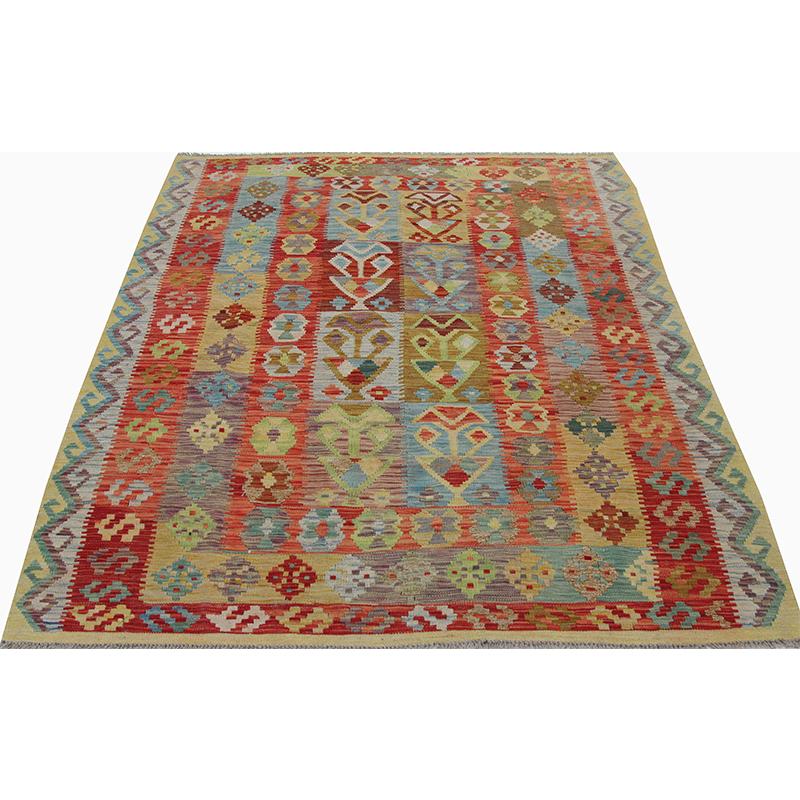 Late 20th Century 5x7 Traditional Handwoven Turkish Kilim Rug, RC 108823 For Sale