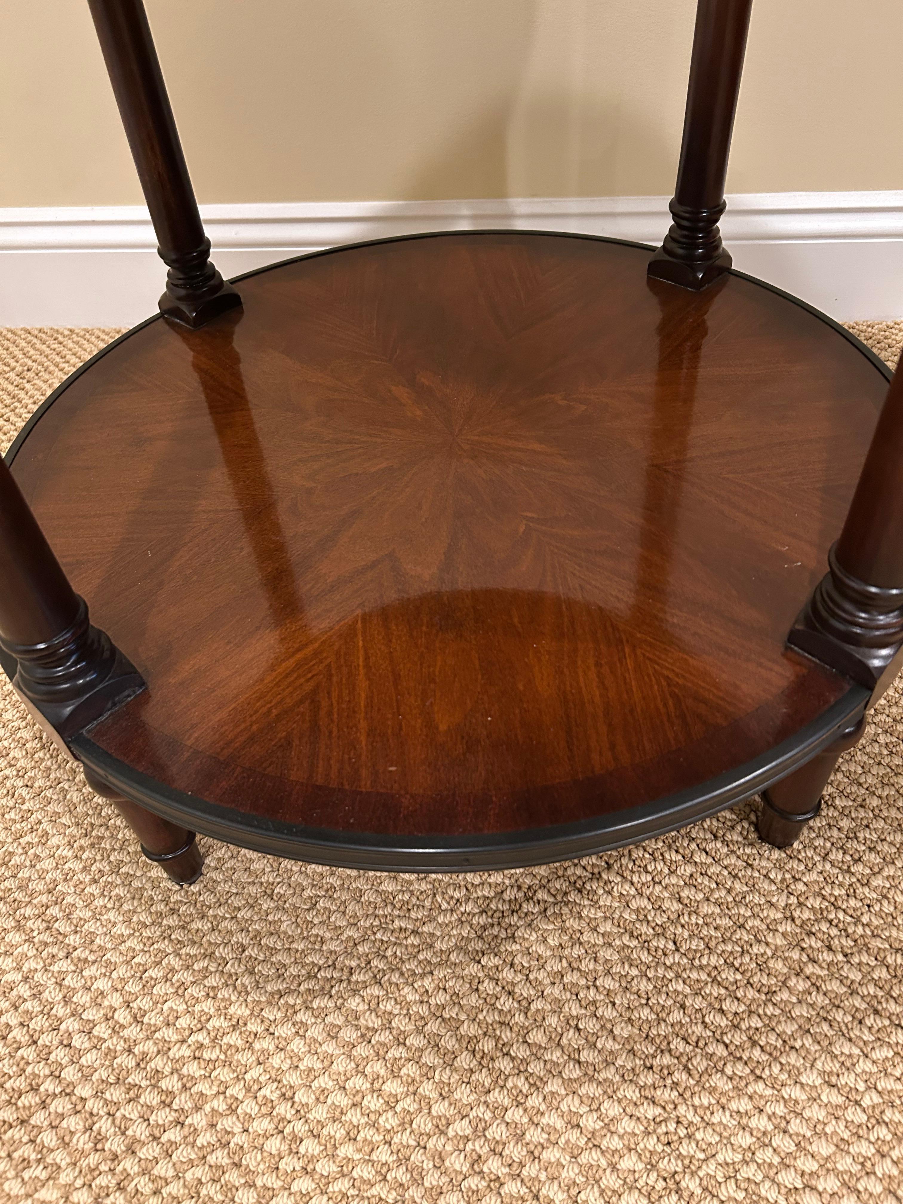 Traditional Hekman Round Two Tier Side Table 2