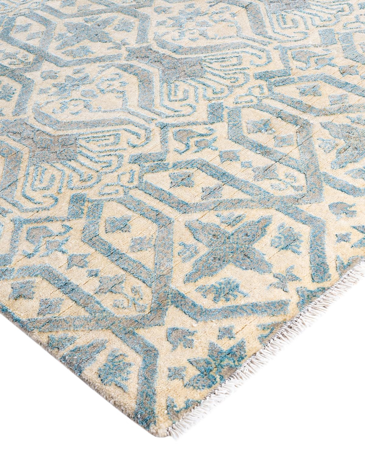 Las alfombras kazak han sido codiciadas durante generaciones, y su estética de diseño único es una cautivadora combinación de historia tribal e influencia geográfica. Intrincadamente anudados a mano con lana, los medallones, los dibujos en toda la