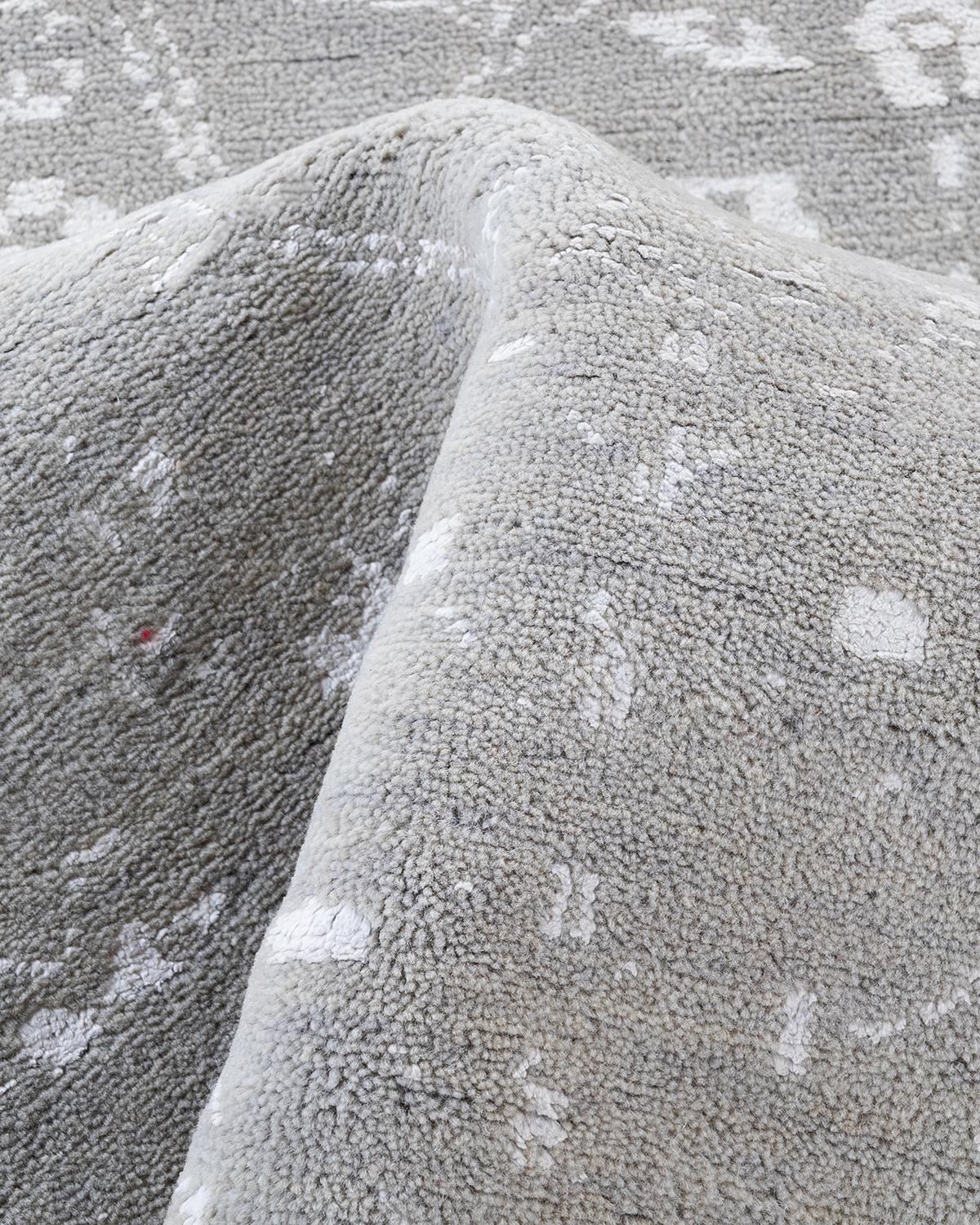 Traditional Ikat Hand Knotted Abstract Silk & Wool Gray Area Rug 8' 0
