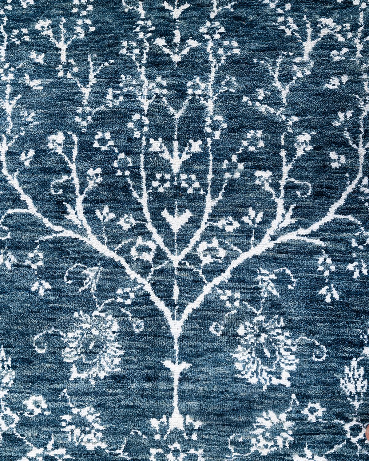 Traditioneller handgeknüpfter abstrakter Ikat-Teppich aus Seide und Wolle in Grau, 8' 1