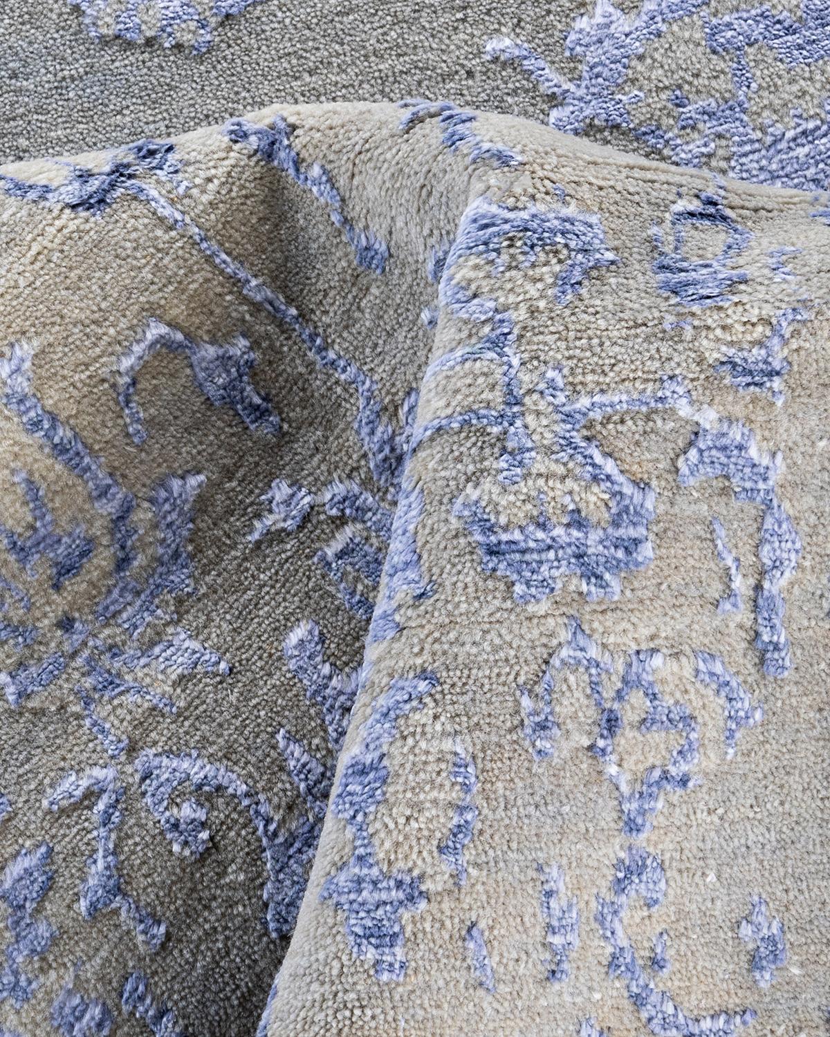 Traditioneller handgeknüpfter abstrakter Ikat-Teppich aus Seide und Wolle in Grau, 8' 1