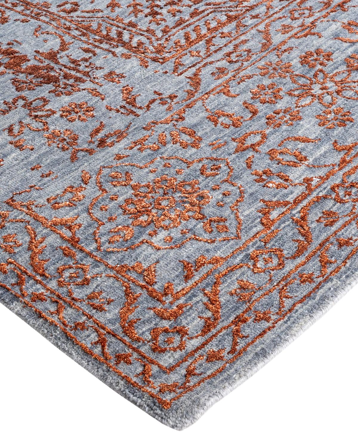 I tappeti Kazak sono ricercati da generazioni e la loro estetica unica è una combinazione accattivante di storia tribale e influenza geografica. Intricatamente annodati a mano in lana, i medaglioni, i motivi allover e il disegno centrale riflettono