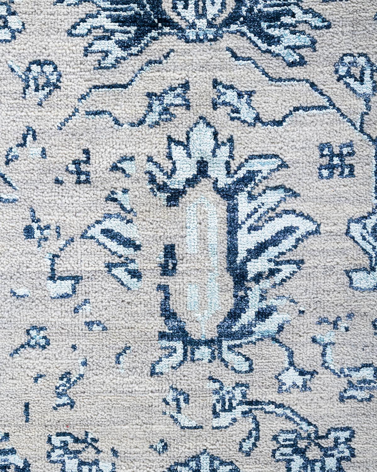 Traditioneller handgeknüpfter abstrakter Ikat-Teppich aus Seide und Wolle in Grau, 8' 2