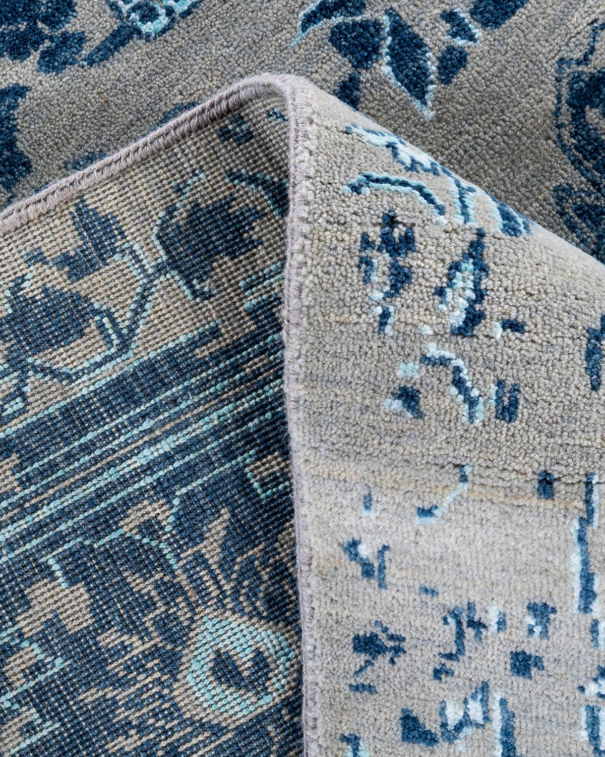 Traditioneller handgeknüpfter abstrakter Ikat-Teppich aus Seide und Wolle in Grau, 8' 2