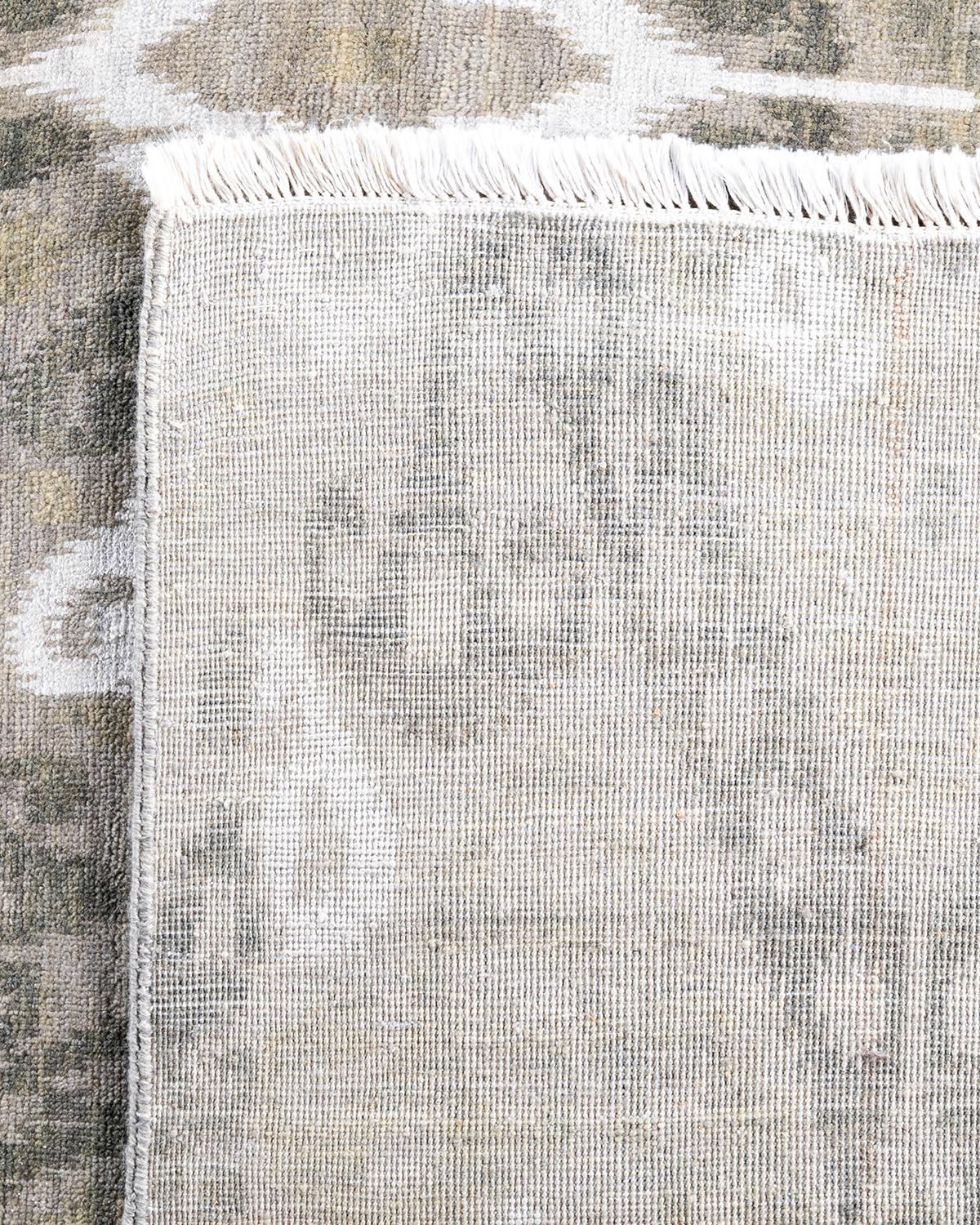 Traditioneller handgeknüpfter abstrakter Ikat-Teppich aus Seide und Wolle in Grau 9' 0