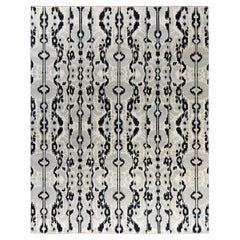 Traditioneller handgeknüpfter abstrakter schwarzer Ikat-Teppich aus Wolle 8' 1" x 10' 2"
