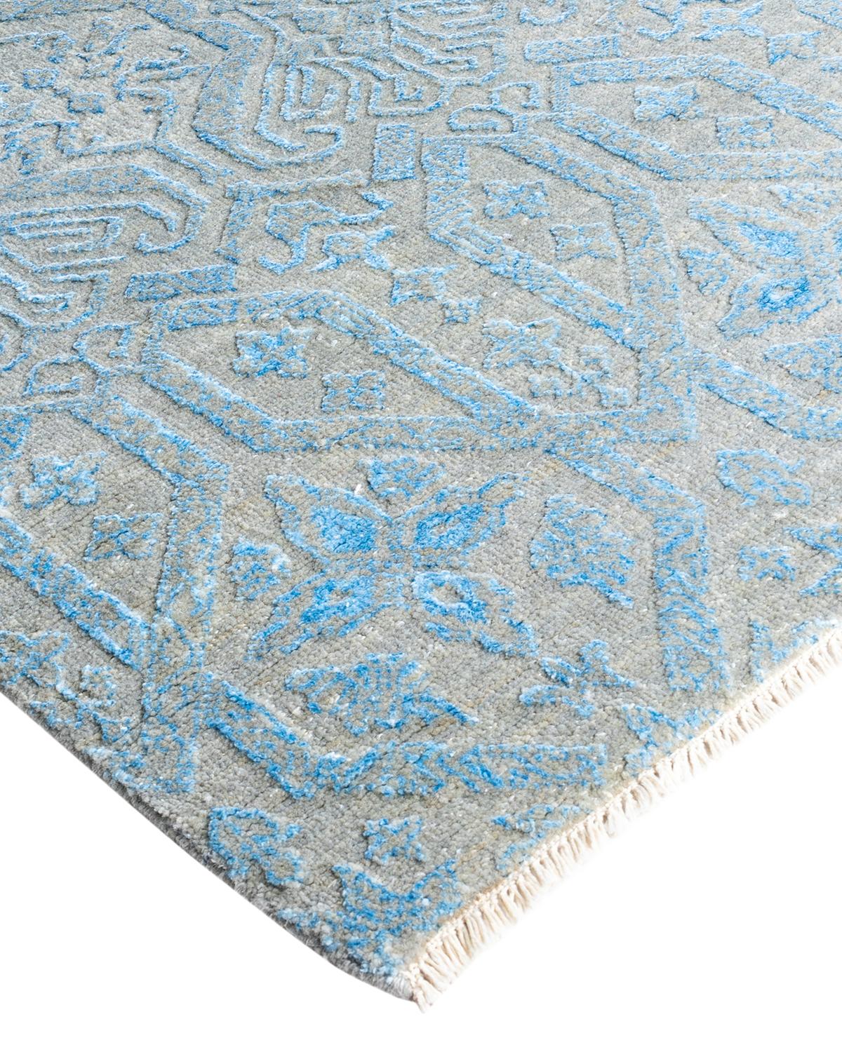 I tappeti Kazak sono ricercati da generazioni e la loro estetica unica è una combinazione accattivante di storia tribale e influenza geografica. Intricatamente annodati a mano in lana, i medaglioni, i motivi allover e il disegno centrale riflettono