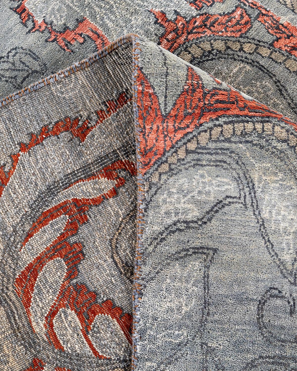 XXIe siècle et contemporain Tapis traditionnel Ikat gris en soie et laine à fleurs nouées à la main 7' 10