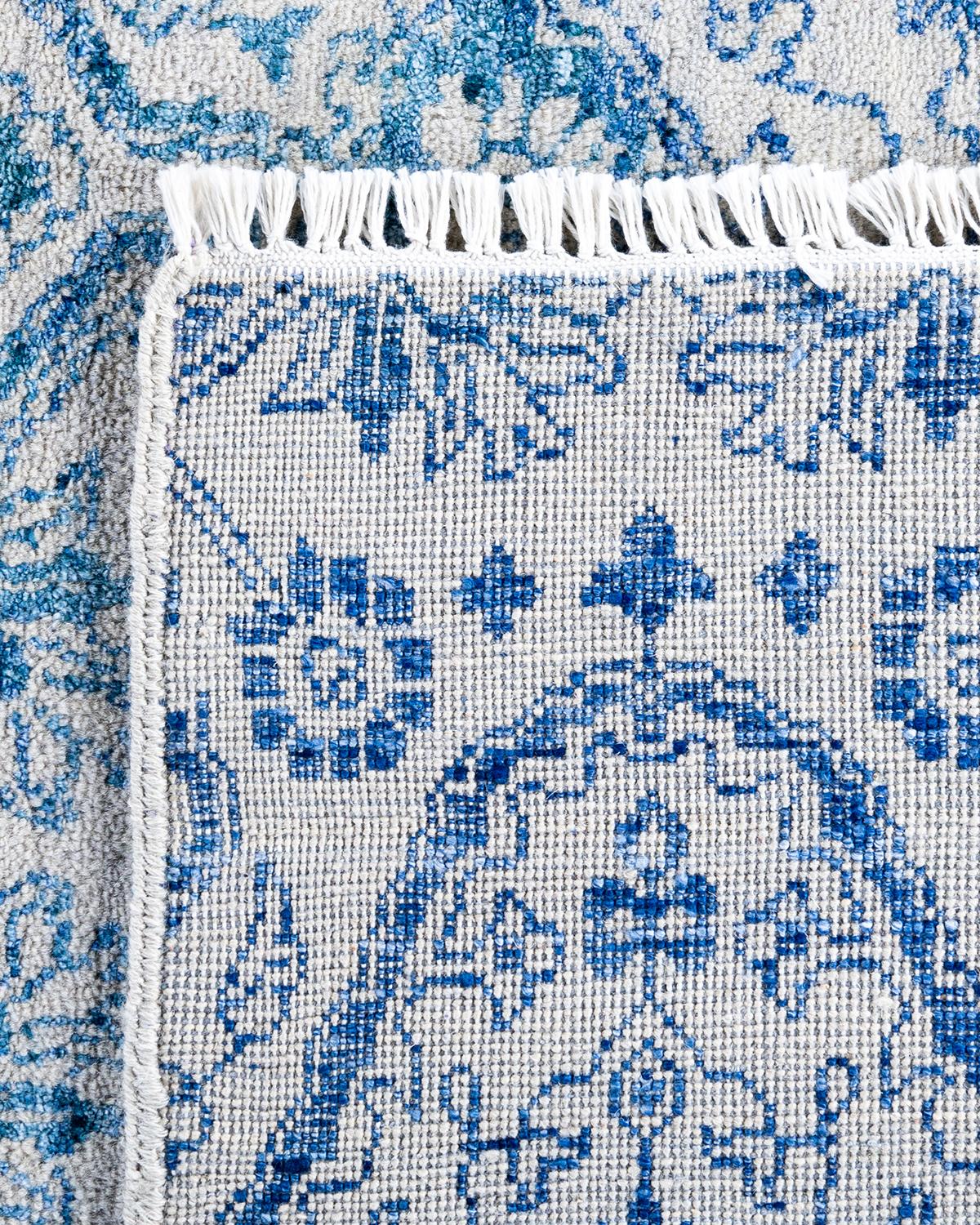 Tapis traditionnel Ikat gris en soie et laine à motifs floraux noués à la main 8' 1