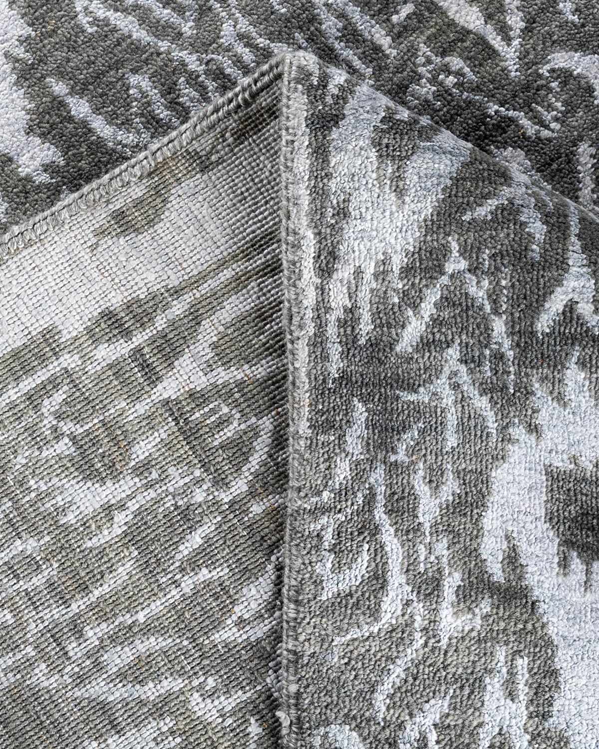 Traditioneller handgeknüpfter, geblümter Ikat-Teppich aus Seide und Wolle in Grau 9' 1