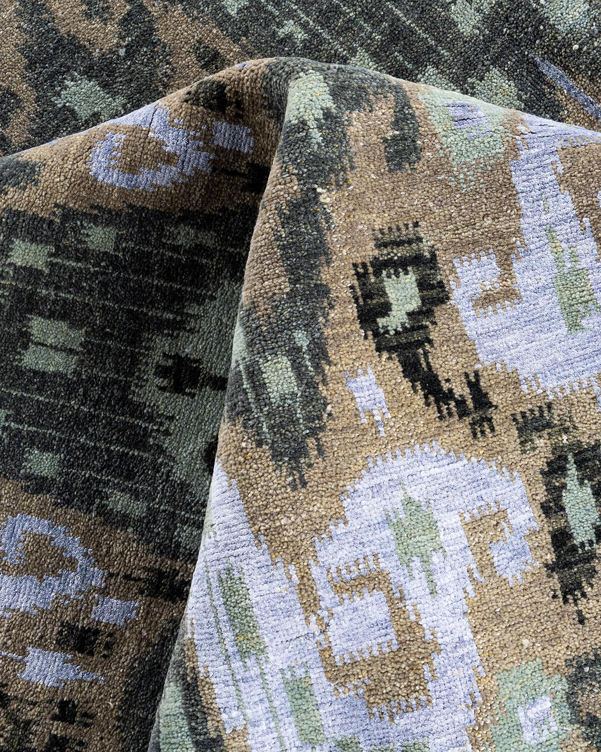 Traditioneller handgeknüpfter, geblümter Ikat-Teppich aus Seide und Wolle in Grün 9' 1
