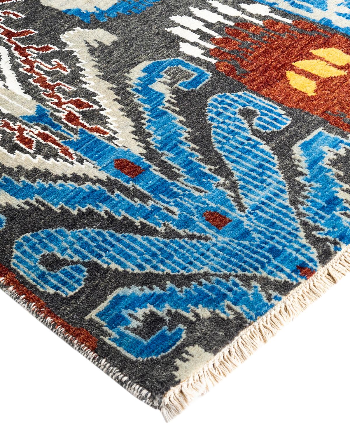 I tappeti Kazak sono ricercati da generazioni e la loro estetica unica è una combinazione accattivante di storia tribale e influenza geografica. Intricatamente annodati a mano in lana, i medaglioni, i motivi allover e il disegno centrale riflettono
