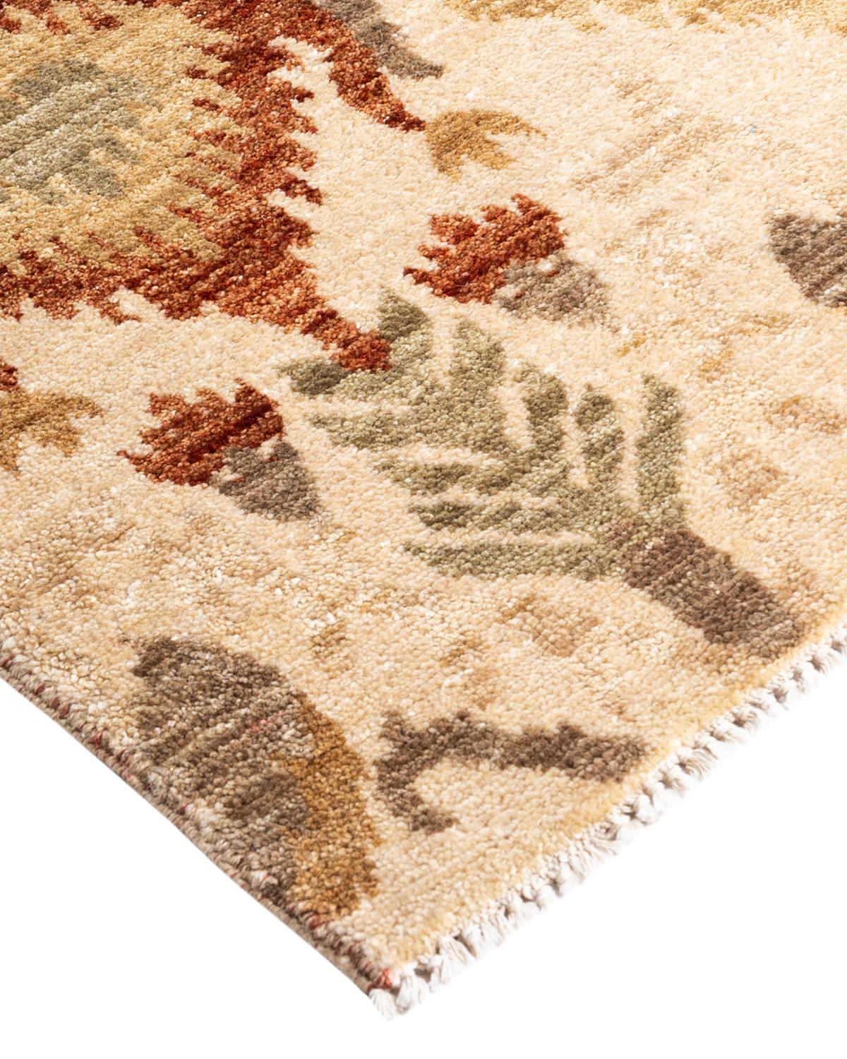 Les tapis kazakhs sont recherchés depuis des générations, leur esthétique unique étant une combinaison captivante d'histoire tribale et d'influence géographique. Les médaillons, les motifs allover et le dessin central, noués à la main de manière