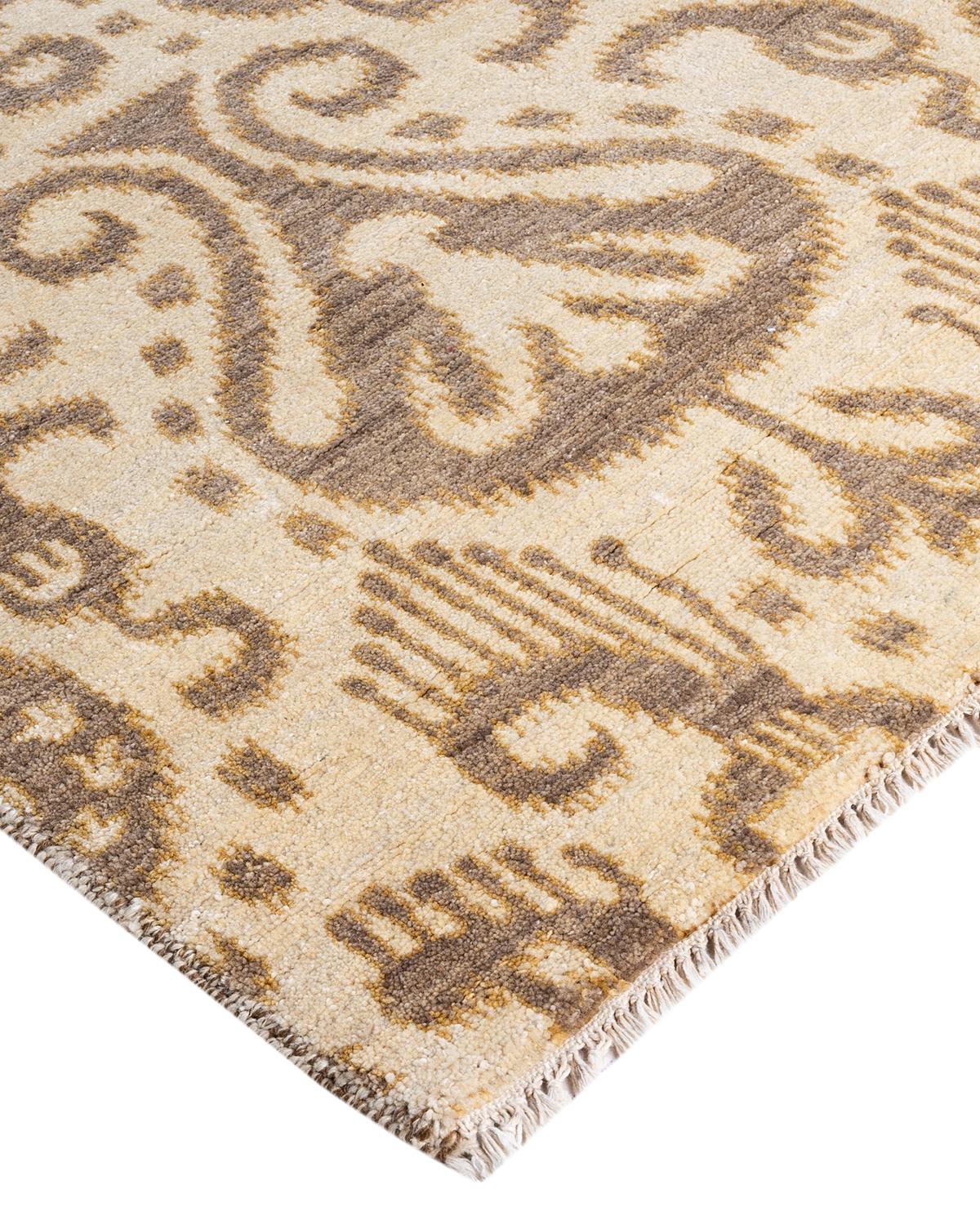 Les tapis kazakhs sont recherchés depuis des générations, leur esthétique unique étant une combinaison captivante d'histoire tribale et d'influence géographique. Les médaillons, les motifs allover et le dessin central, noués à la main de manière
