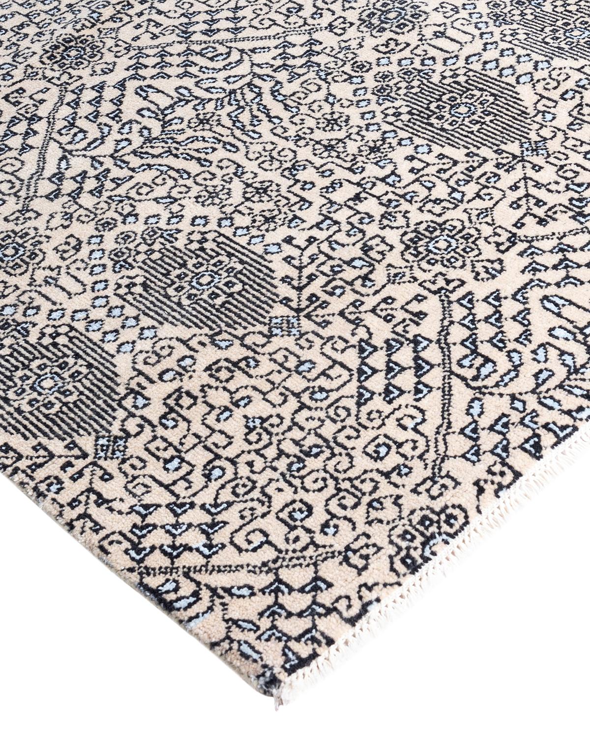 Las alfombras kazak han sido codiciadas durante generaciones, y su estética de diseño único es una cautivadora combinación de historia tribal e influencia geográfica. Intrincadamente anudados a mano con lana, los medallones, los dibujos en toda la