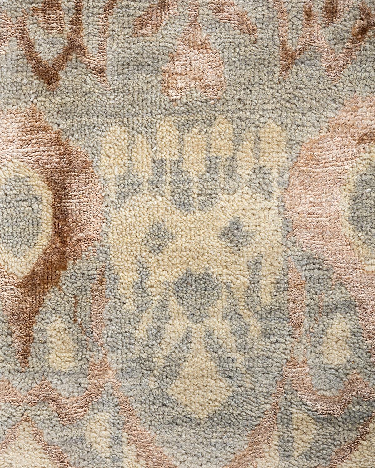 Traditioneller handgeknüpfter geometrischer Ikat-Teppich aus Seide und Wolle in Grau 9' 1