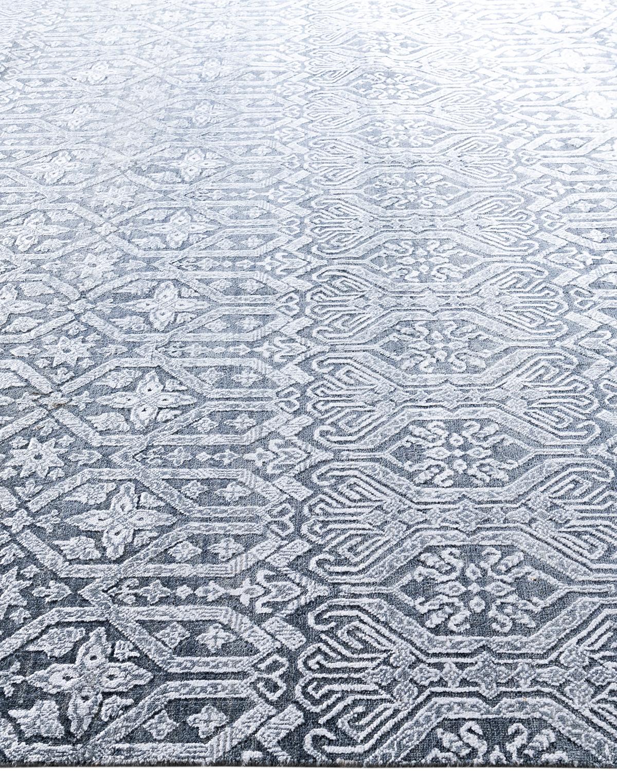Traditioneller handgeknüpfter geometrischer Ikat-Teppich aus Seide und Wolle in Grau 9' 1