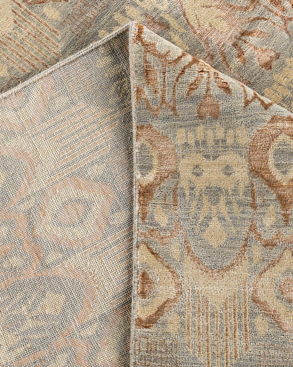 Traditioneller handgeknüpfter geometrischer Ikat-Teppich aus Seide und Wolle in Grau 9' 1