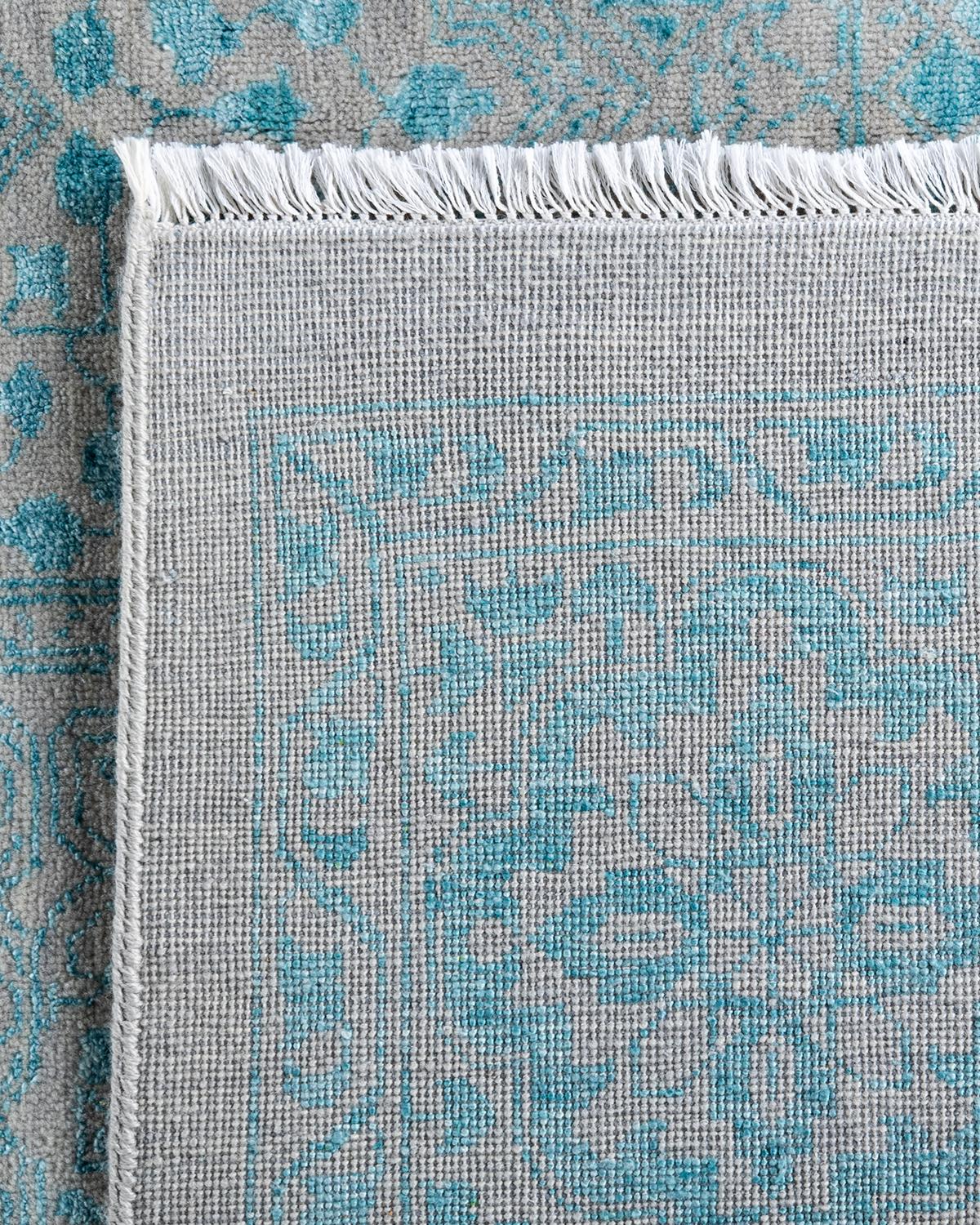 Traditioneller handgeknüpfter orientalischer Teppich aus Seide und Wolle in Grau von Ikat 9' 0
