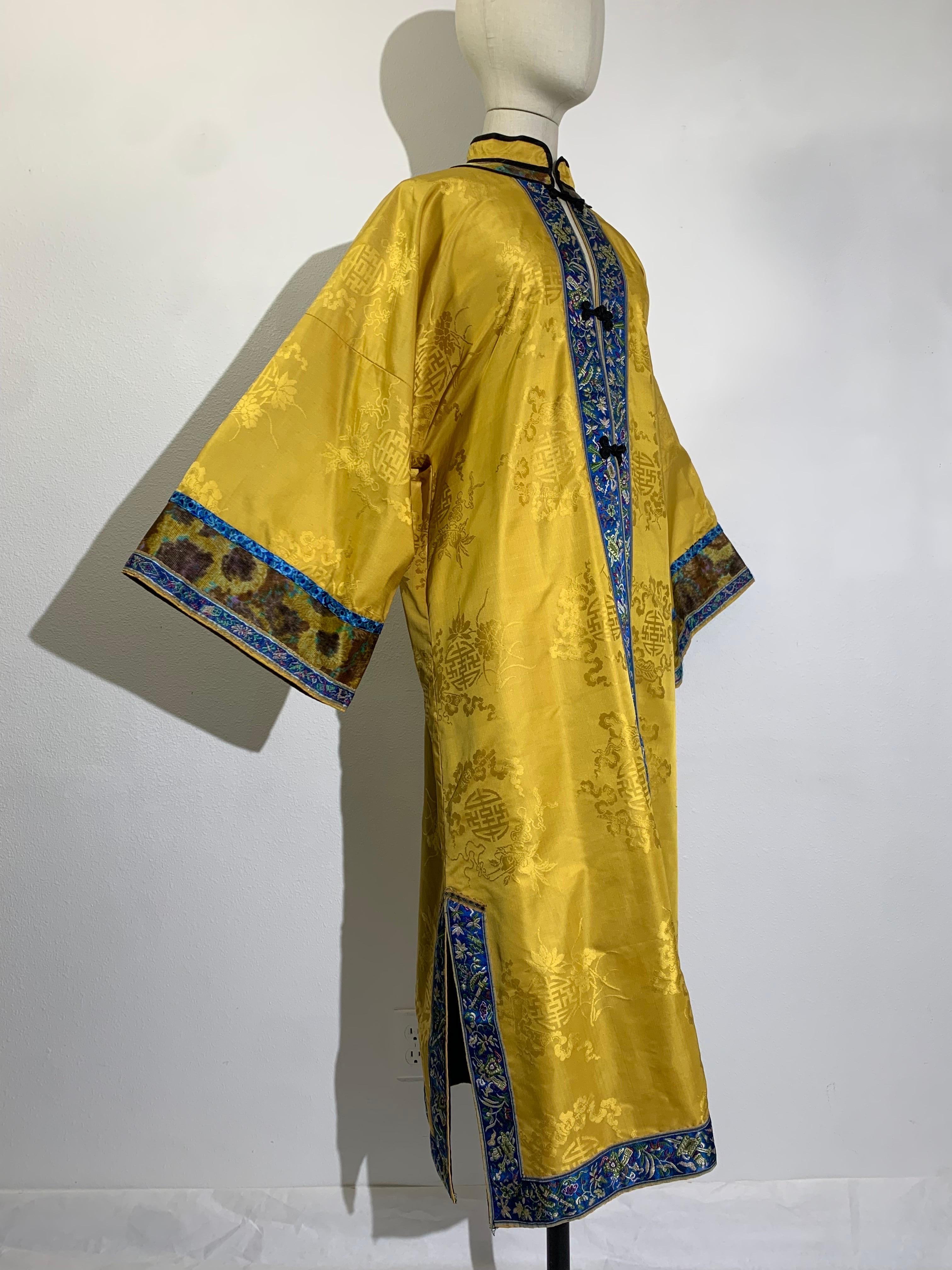 Traditional Imperial Yellow Embroidered Chinese Summer Robe w Blue Banding For Sale 7
