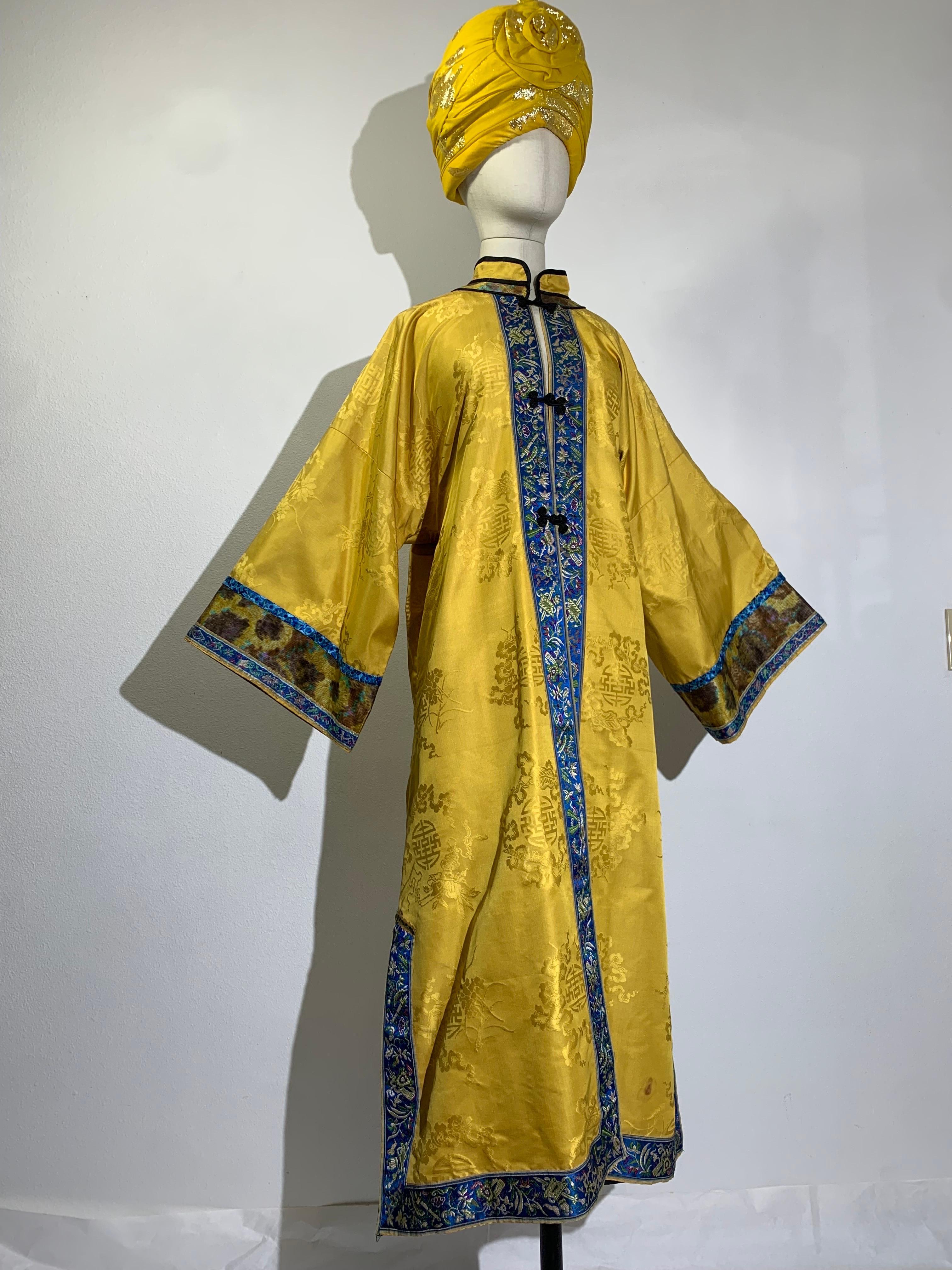 Traditional Imperial Yellow Embroidered Chinese Summer Robe w Blue Banding For Sale 3