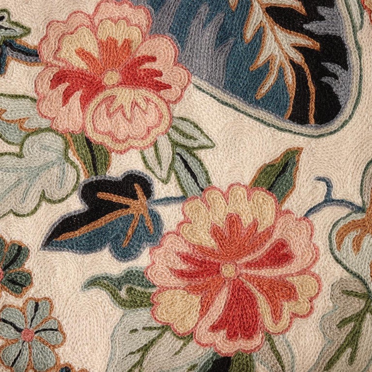 Traditional Indian Wool Chain Stitch Decorative Area Rug, Kashmir ...