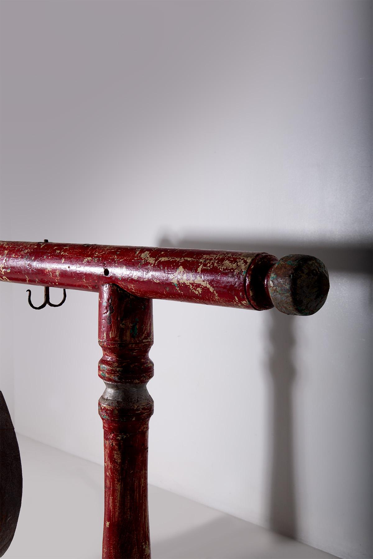 Gong traditionnel indonésien antique et bonang en vente 8