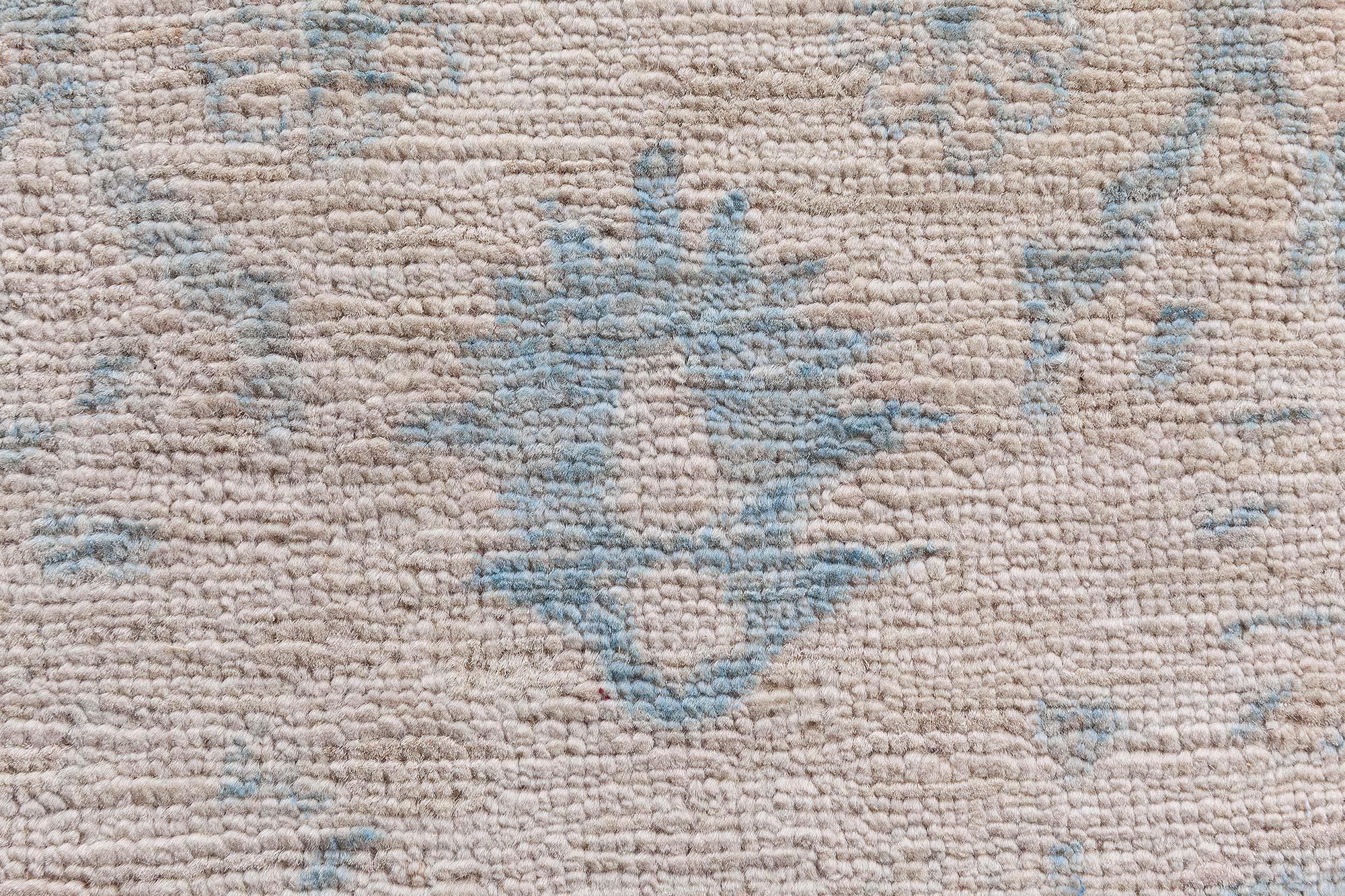 Traditional Inspired Rug by Doris Leslie Blau For Sale 5