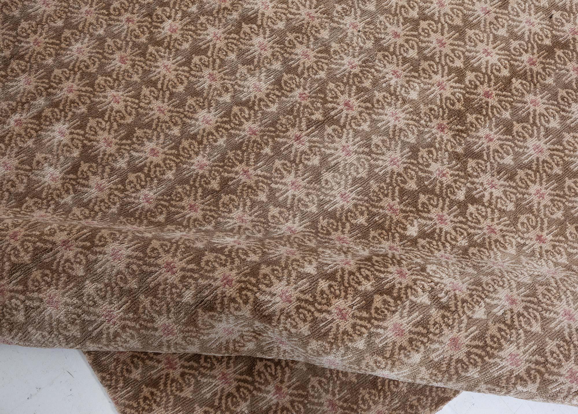 Traditional Inspired rug by Doris Leslie Blau
Size: 11'10