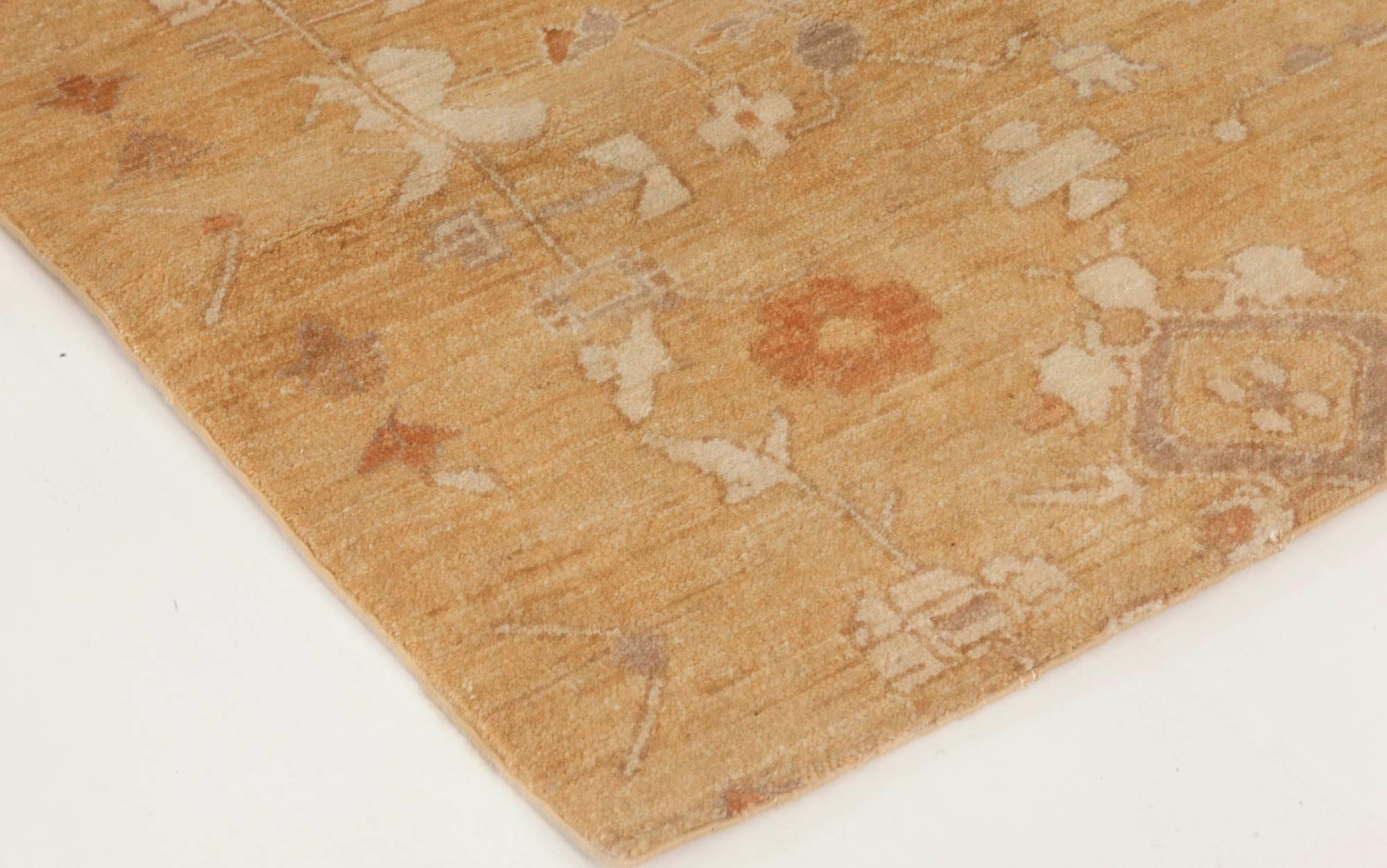 Lana Tappeto Tabriz di ispirazione tradizionale in beige e marrone di Doris Leslie Blau in vendita