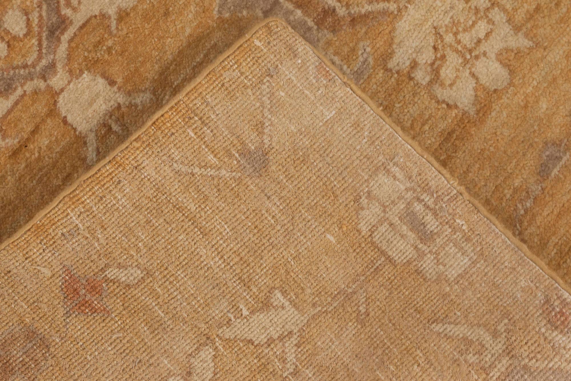 Tappeto Tabriz di ispirazione tradizionale in beige e marrone di Doris Leslie Blau in vendita 1
