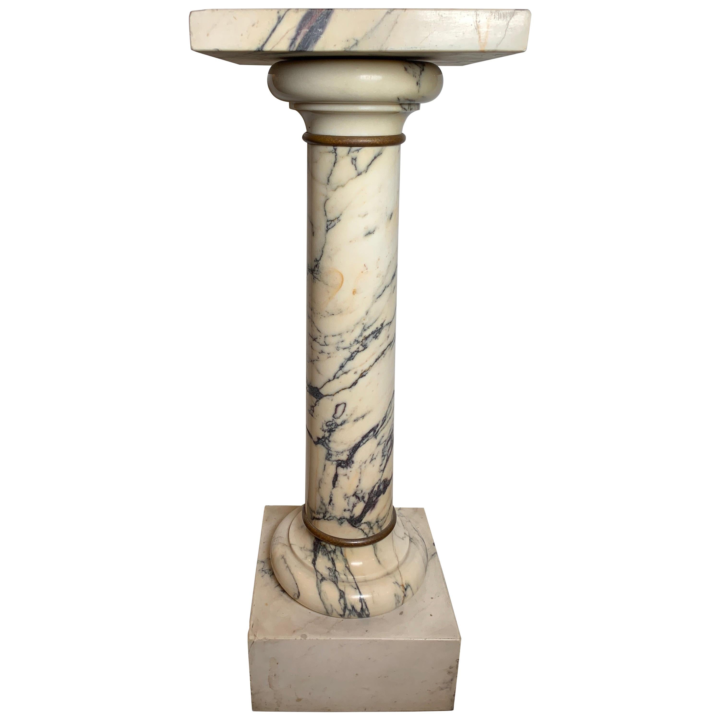 Traditional Italian Marble Pedestal with Simple Bronze Ring Accents, circa 1890s