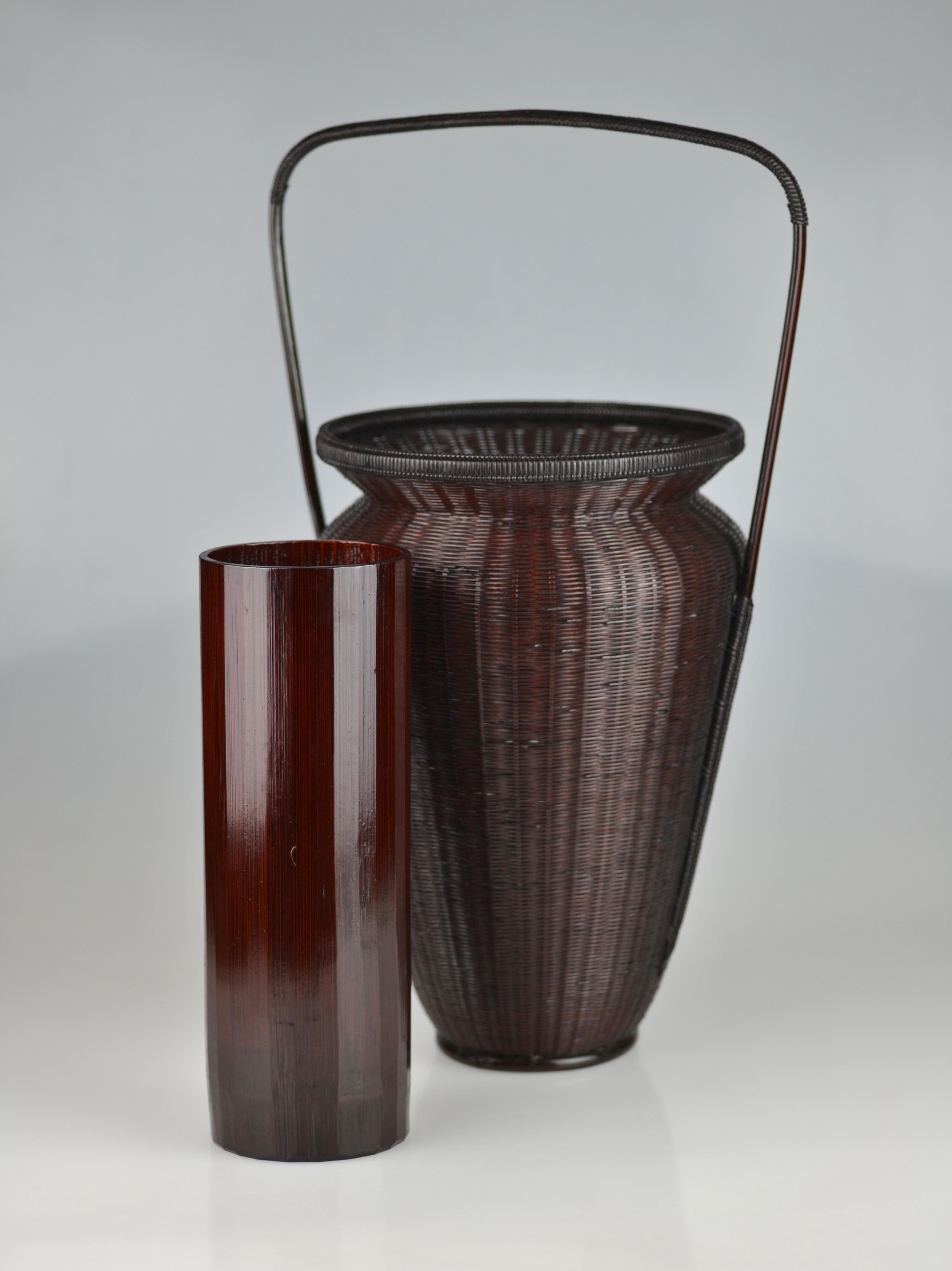 Late 20th Century Traditional Japanese Bamboo Flower Basket by Tanabe Chikuunsai II For Sale