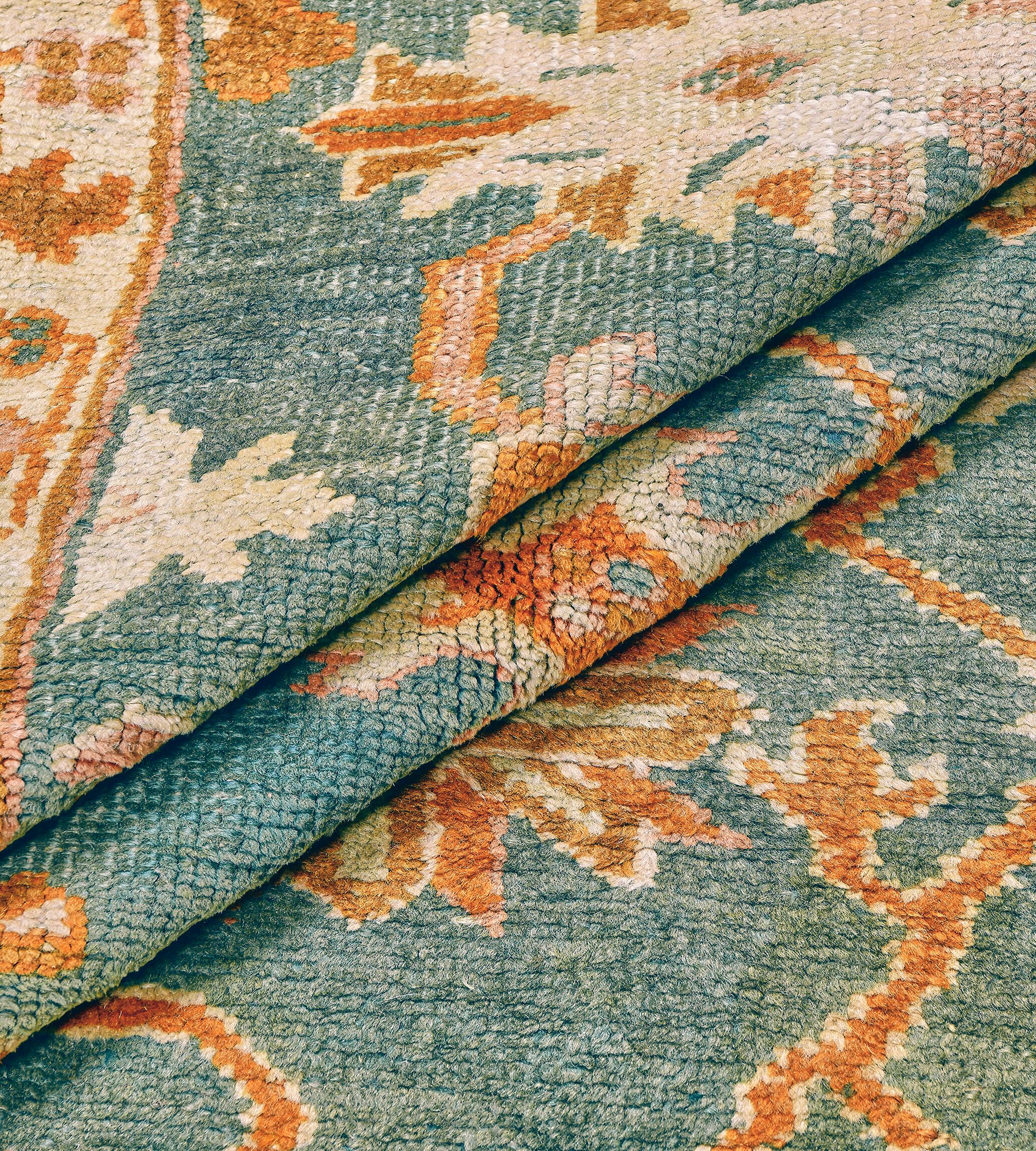 Traditional Late 19th Century Floral Teal Oushak Rug from West Anatolia For Sale 3