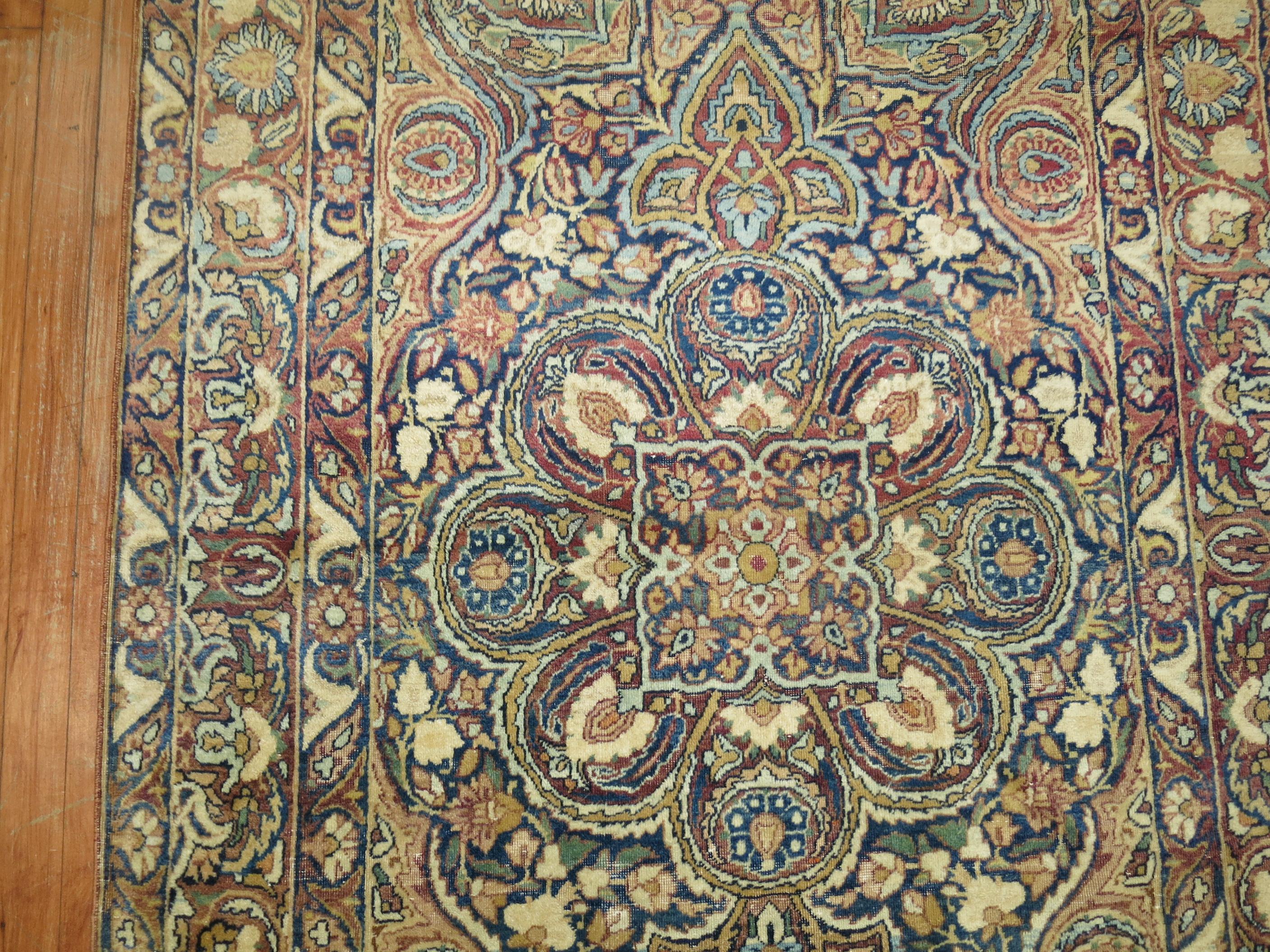 Traditional Lavar Kerman Rug In Good Condition For Sale In New York, NY