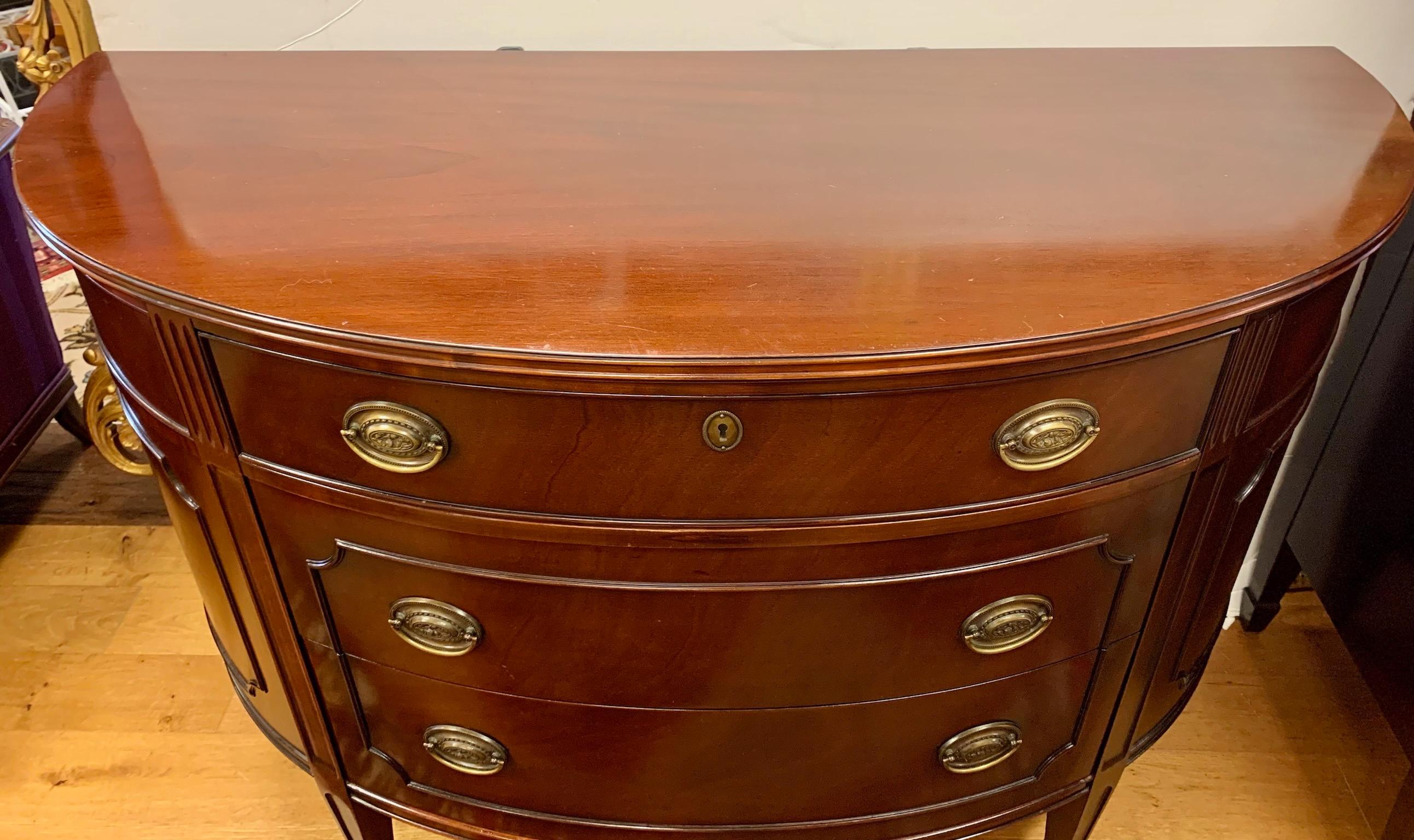 Federal Traditional Mahogany Bow Front Chest of Drawers