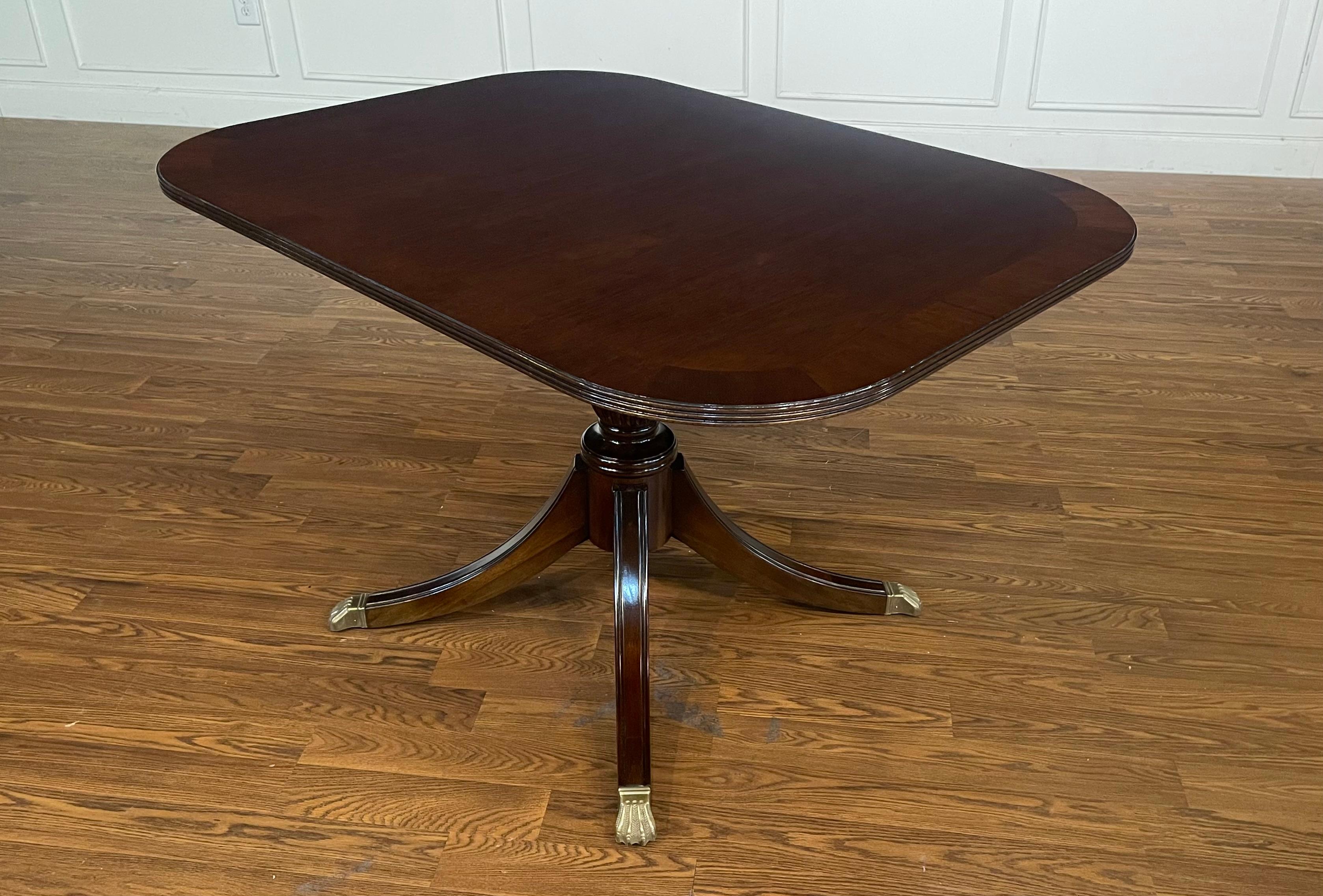 Georgian Traditional Mahogany Breakfast Table by Leighton Hall For Sale