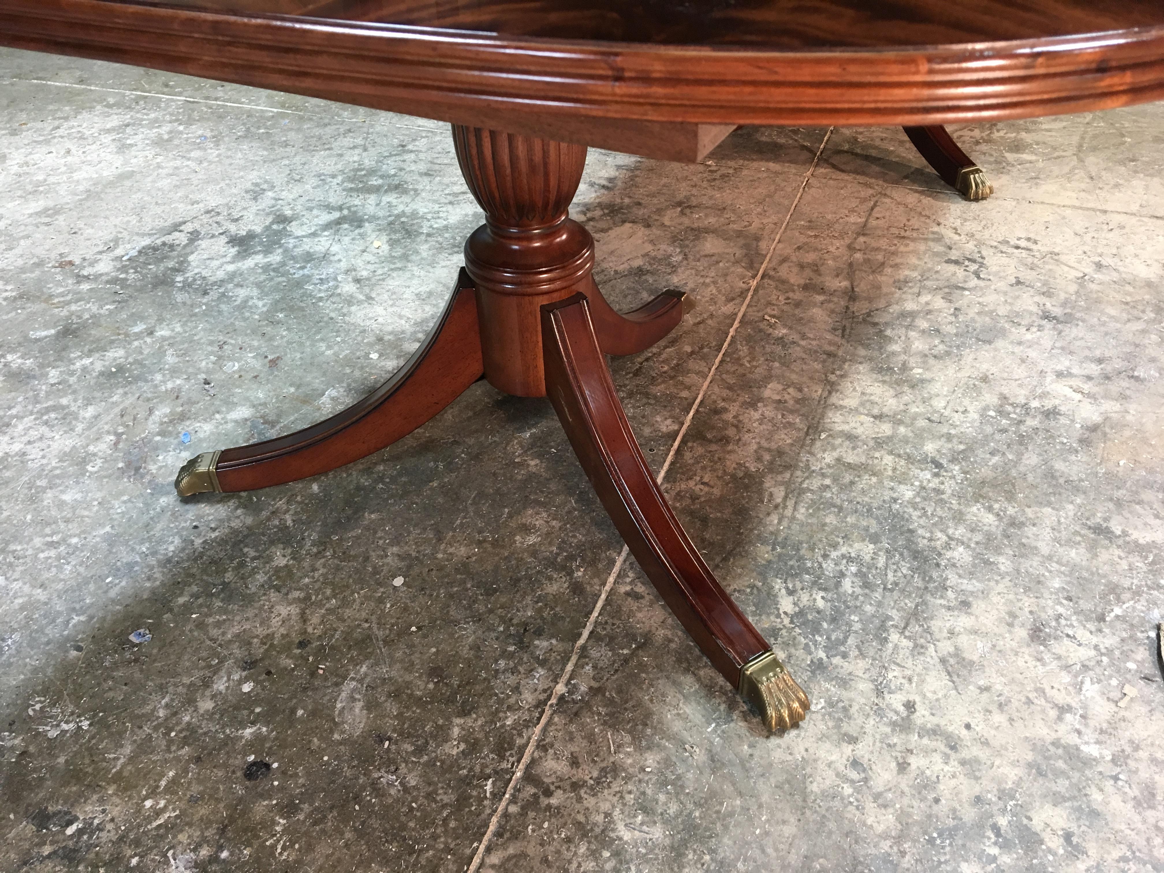 Traditional Mahogany Georgian Style Banquet Dining Table by Leighton Hall For Sale 7